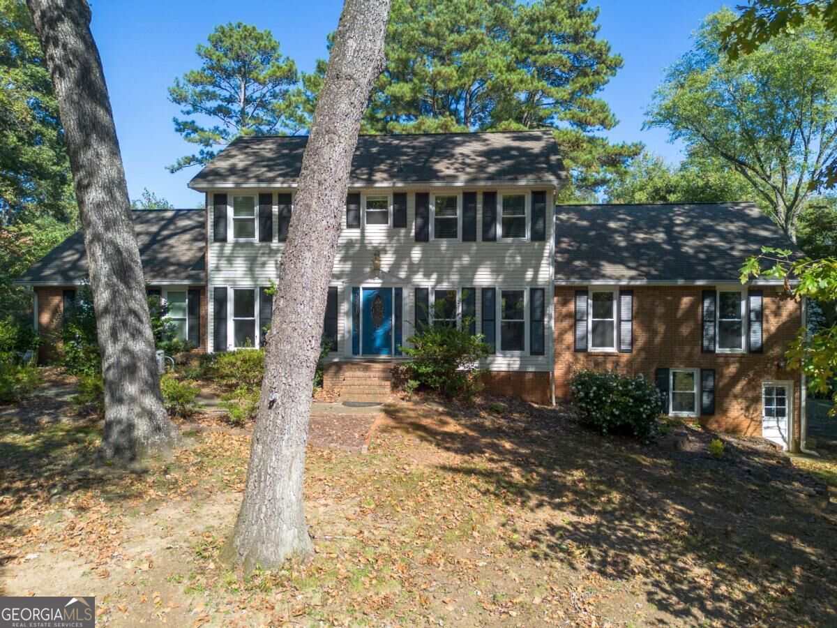 245 Waverly Hall Drive Property Photo 1