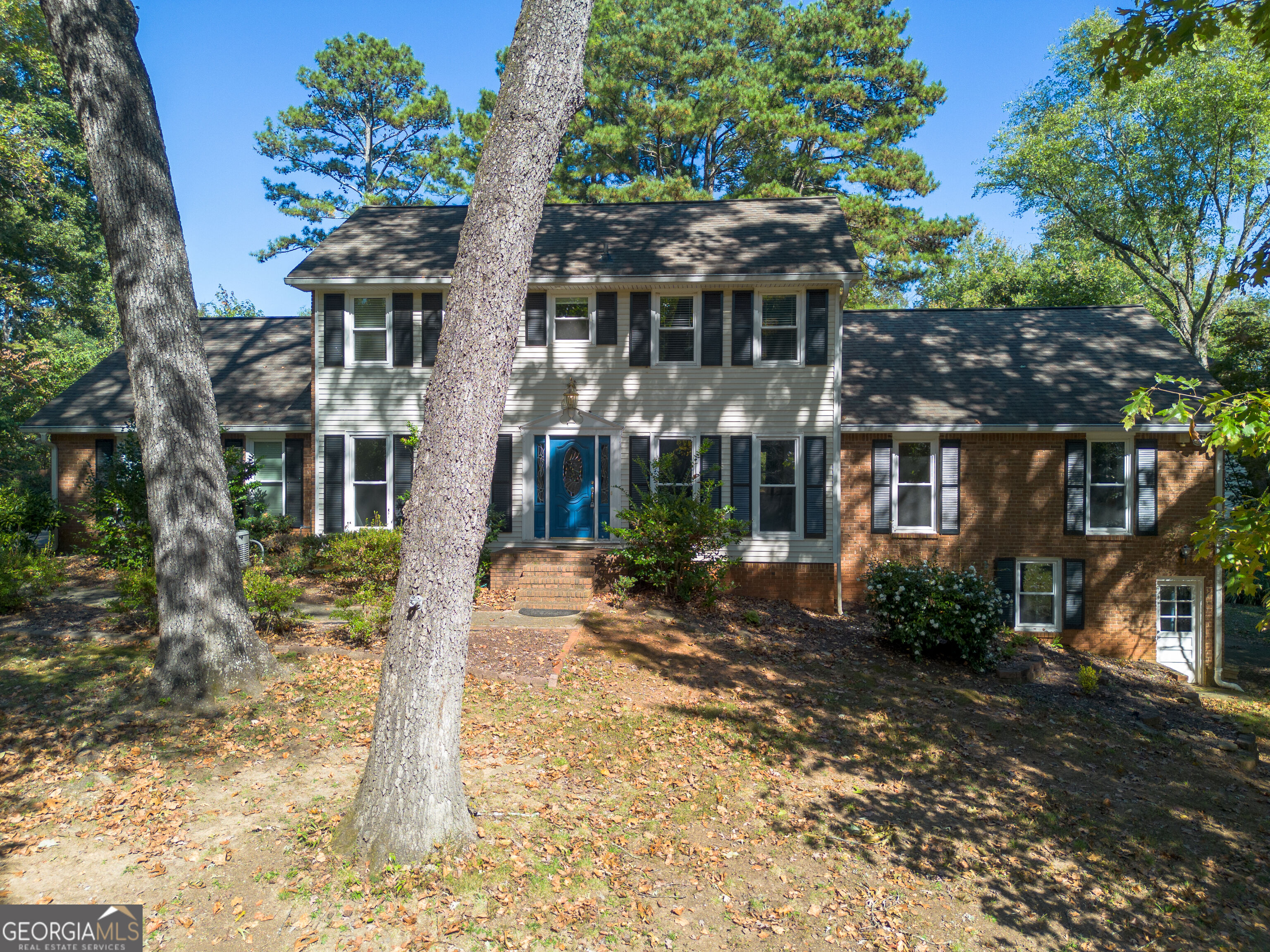245 Waverly Hall Drive Property Photo 1