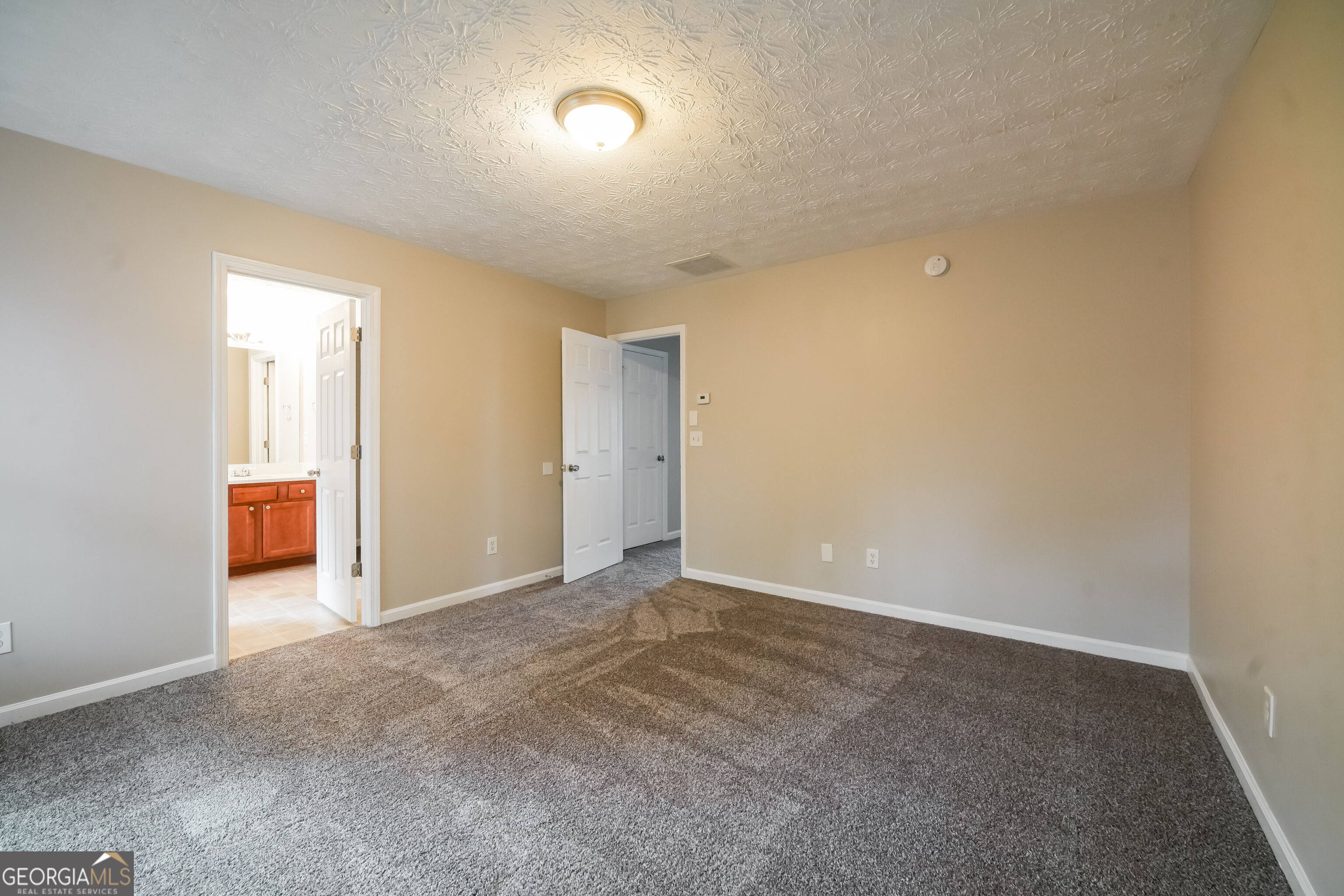 744 Mountain Laurel Drive Property Photo 7