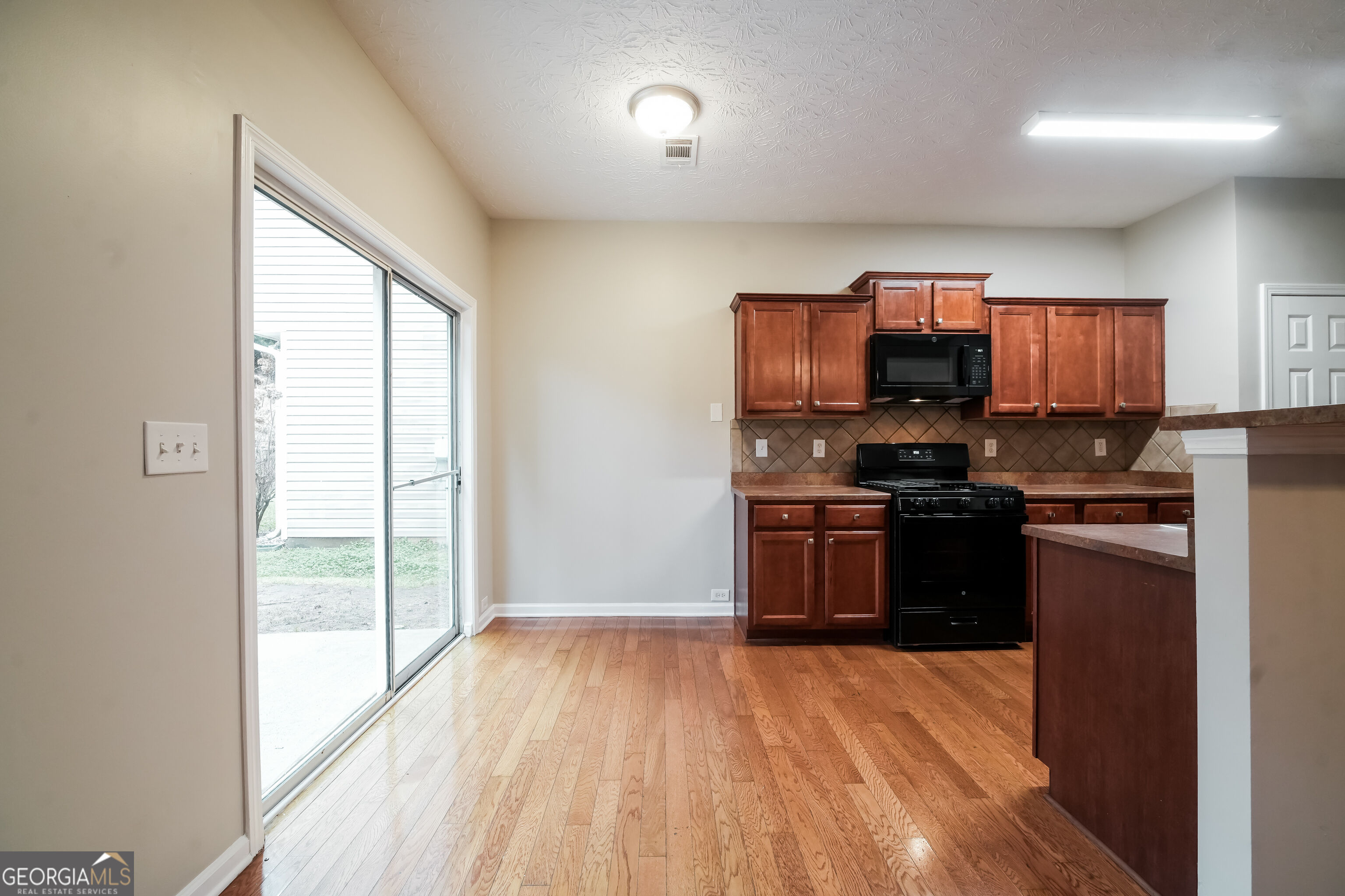 744 Mountain Laurel Drive Property Photo 11