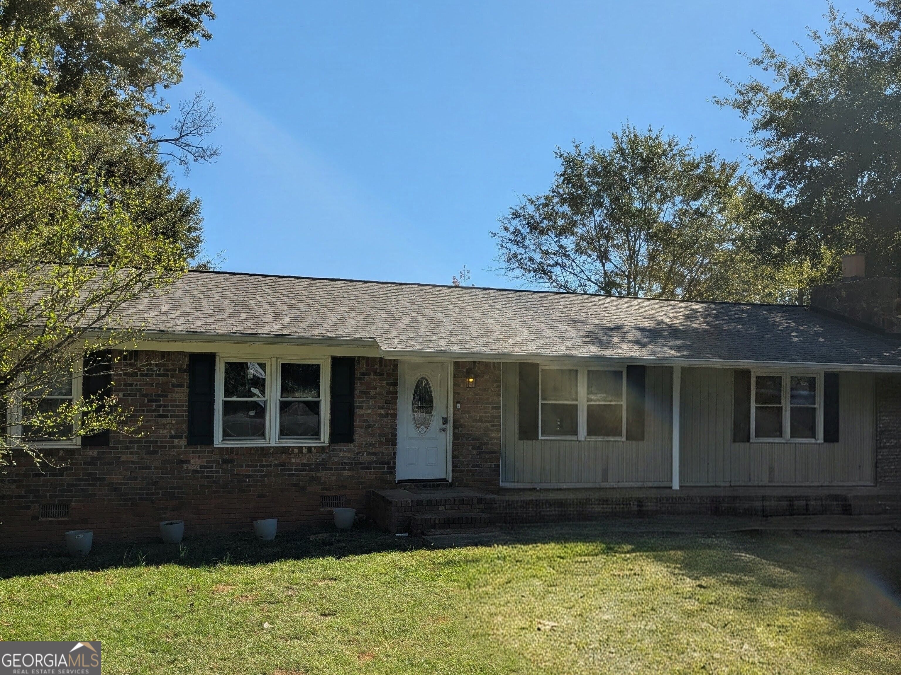 181 N Highway 113 Property Photo 1