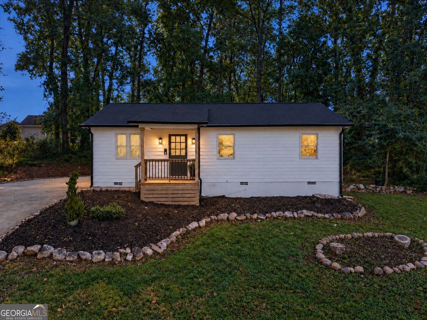 881 Brighton Drive Property Photo 1