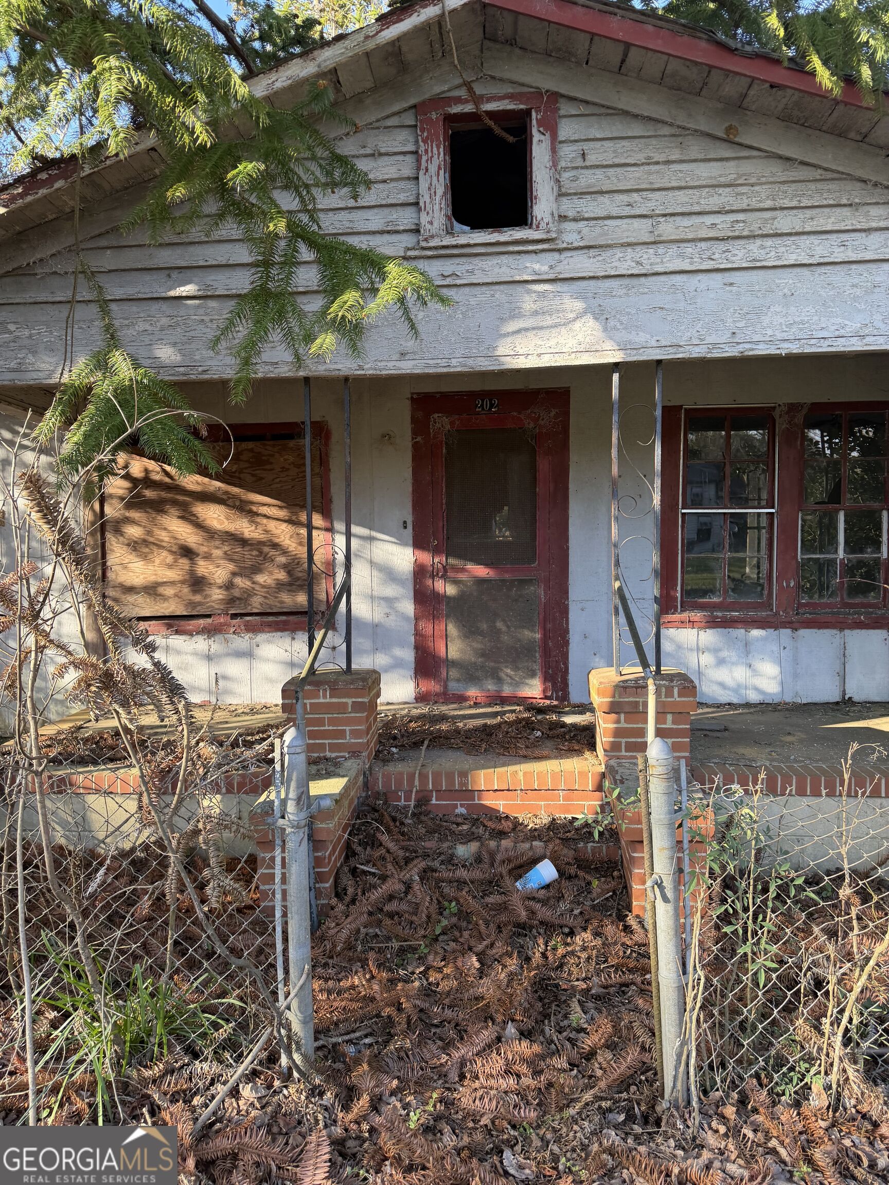 202 Effie Street Property Photo 1