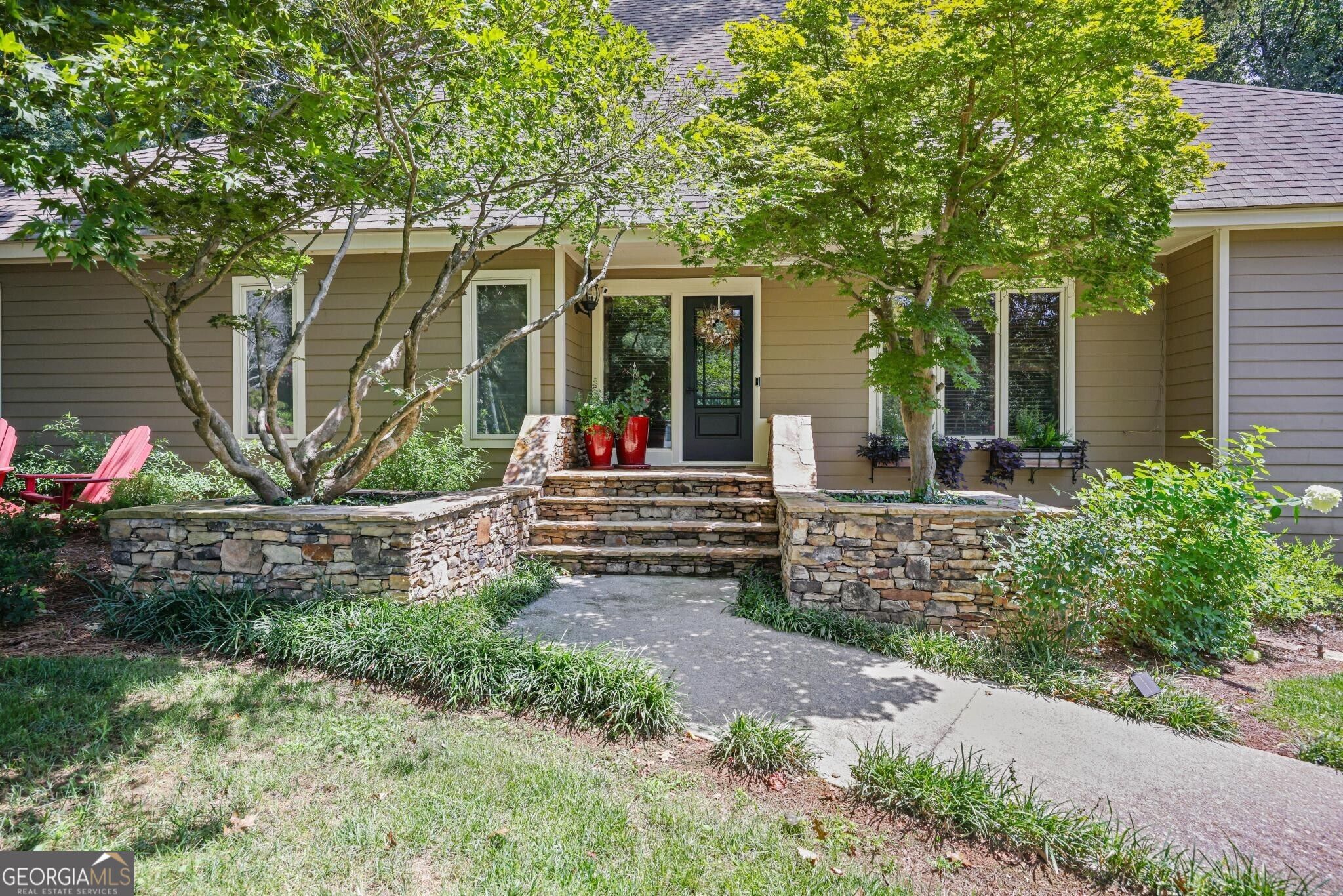 140 River North Court Property Photo 1