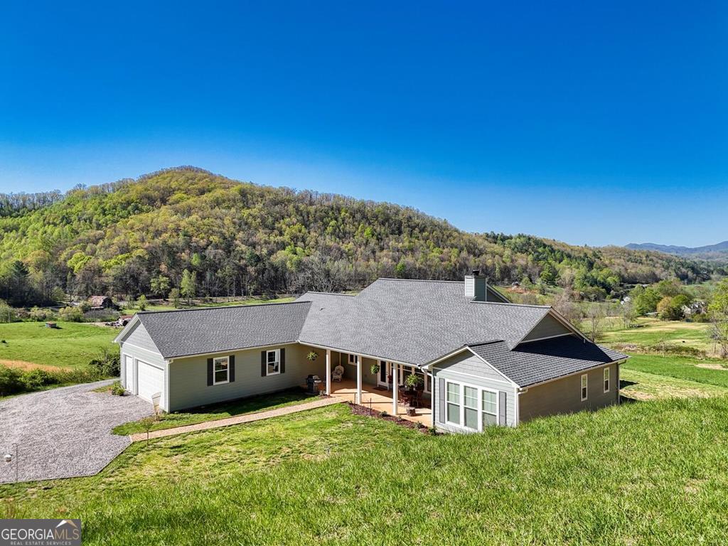 1735 Downings Creek Road Property Photo 1