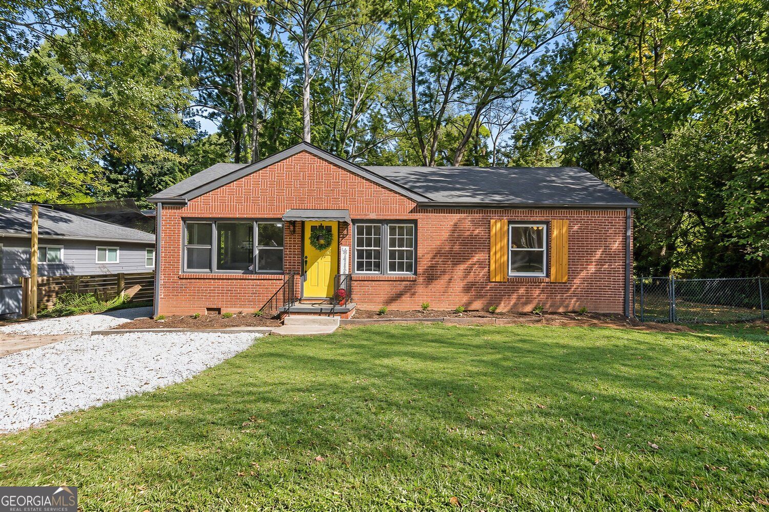 936 S Columbia Drive Property Photo 1