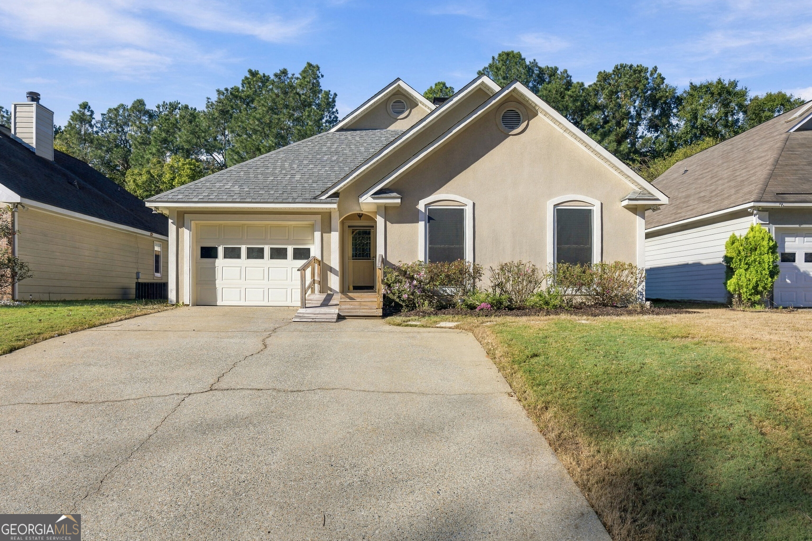 3071 Edgewood Court Property Photo 1