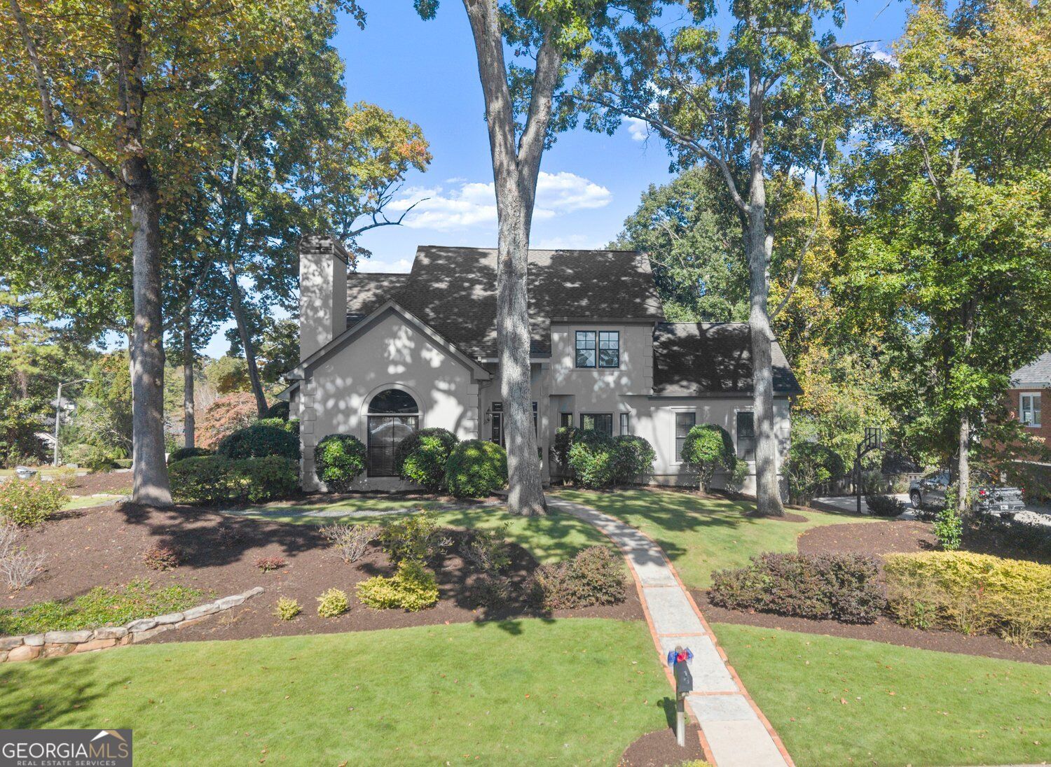 905 Forest Pond Drive Property Photo 1