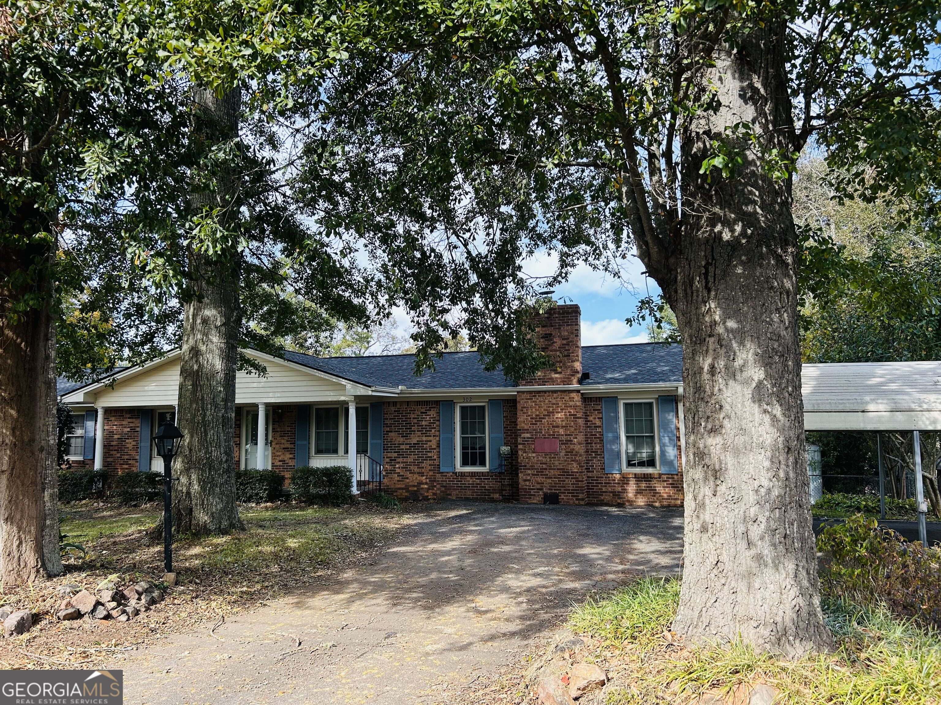 302 Fallin Street Property Photo 1