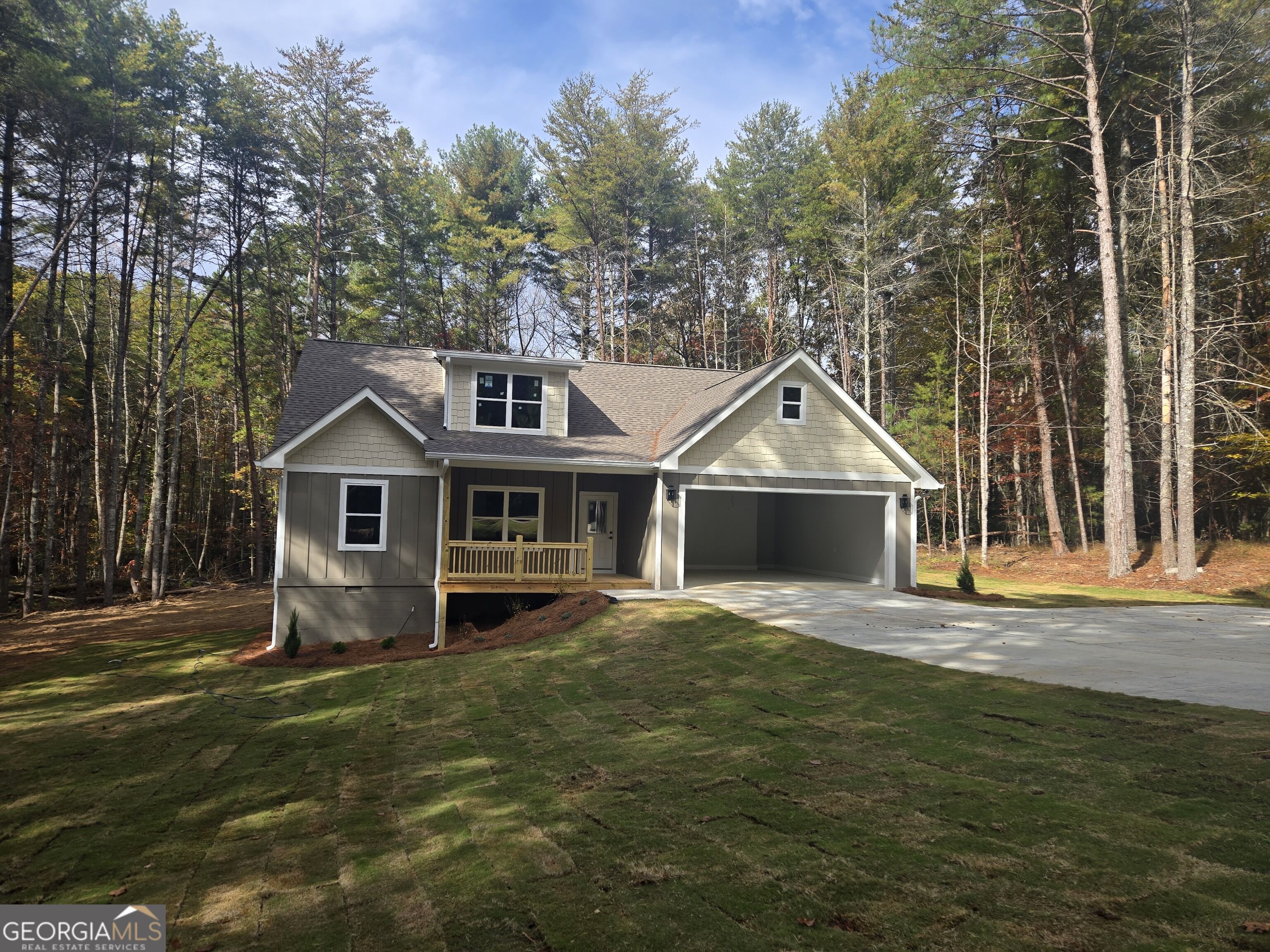 194 Creek Hollow Lane Property Photo 1