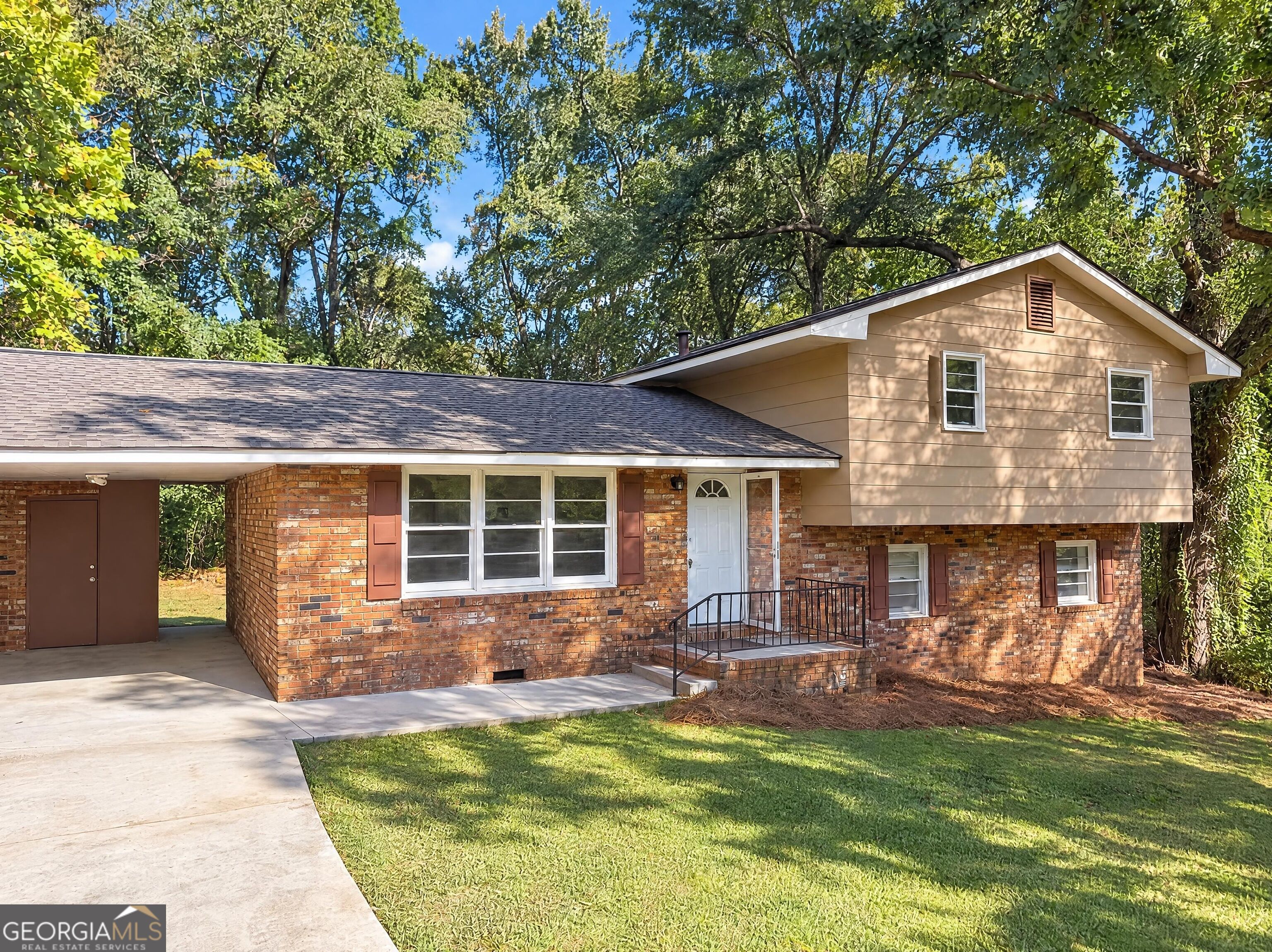 1973 Monaco Drive Property Photo 1