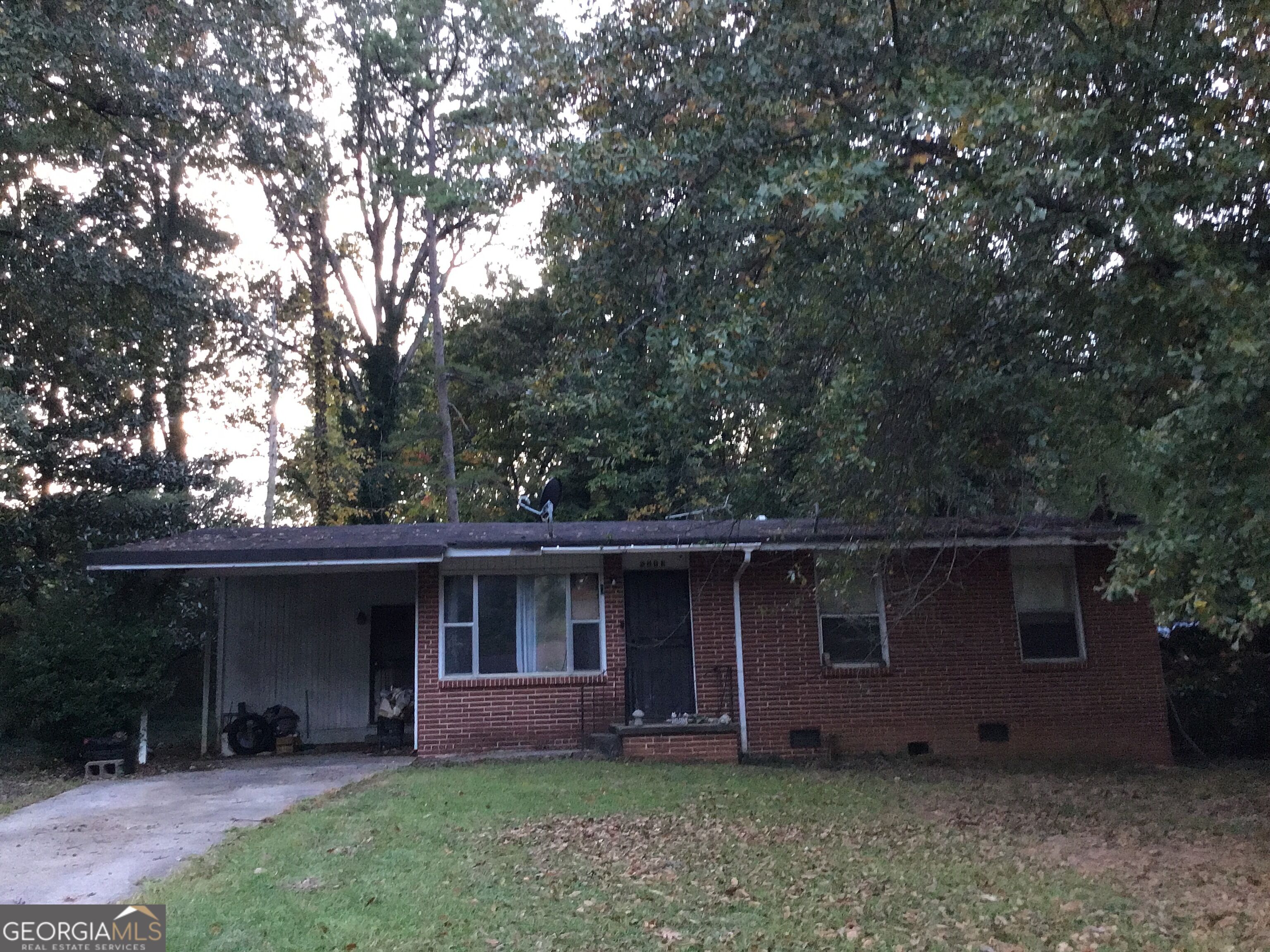 5213 Kingswood Circle Property Photo 1