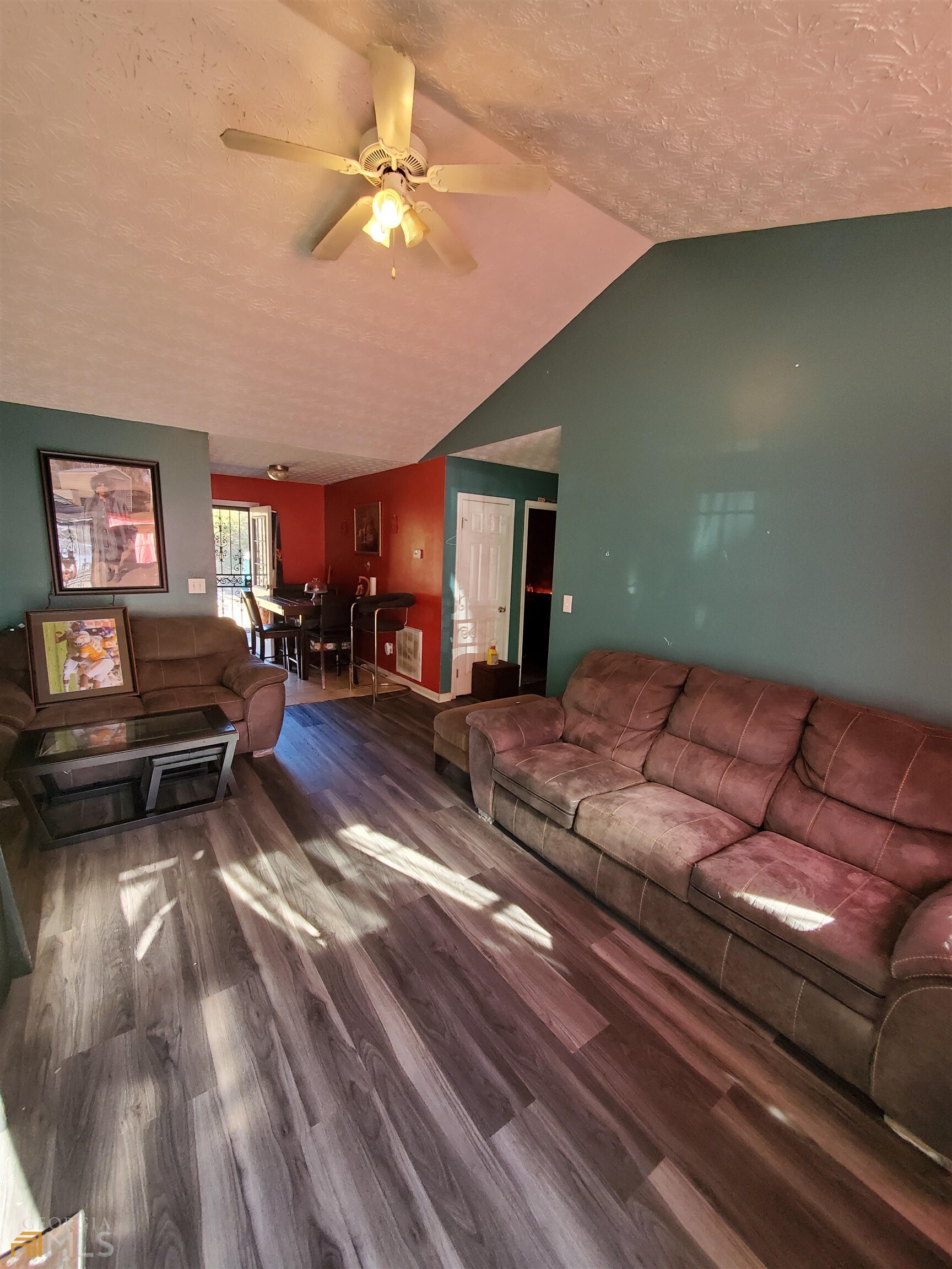 241 Apple Valley Road Property Photo 3