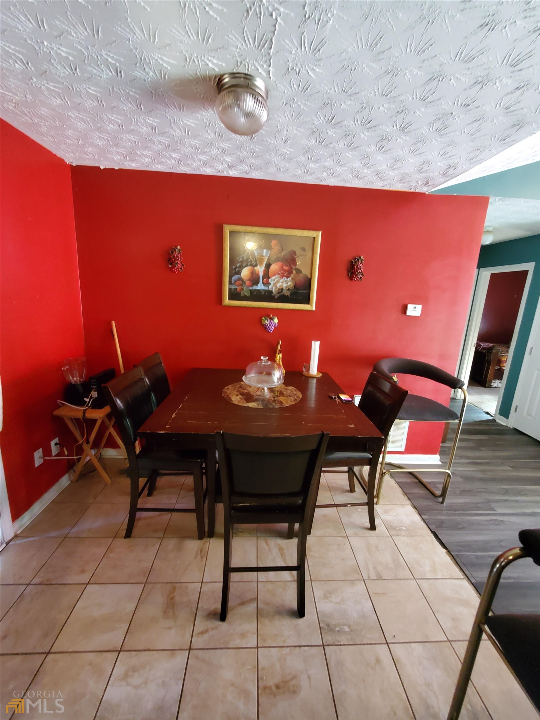 241 Apple Valley Road Property Photo 6