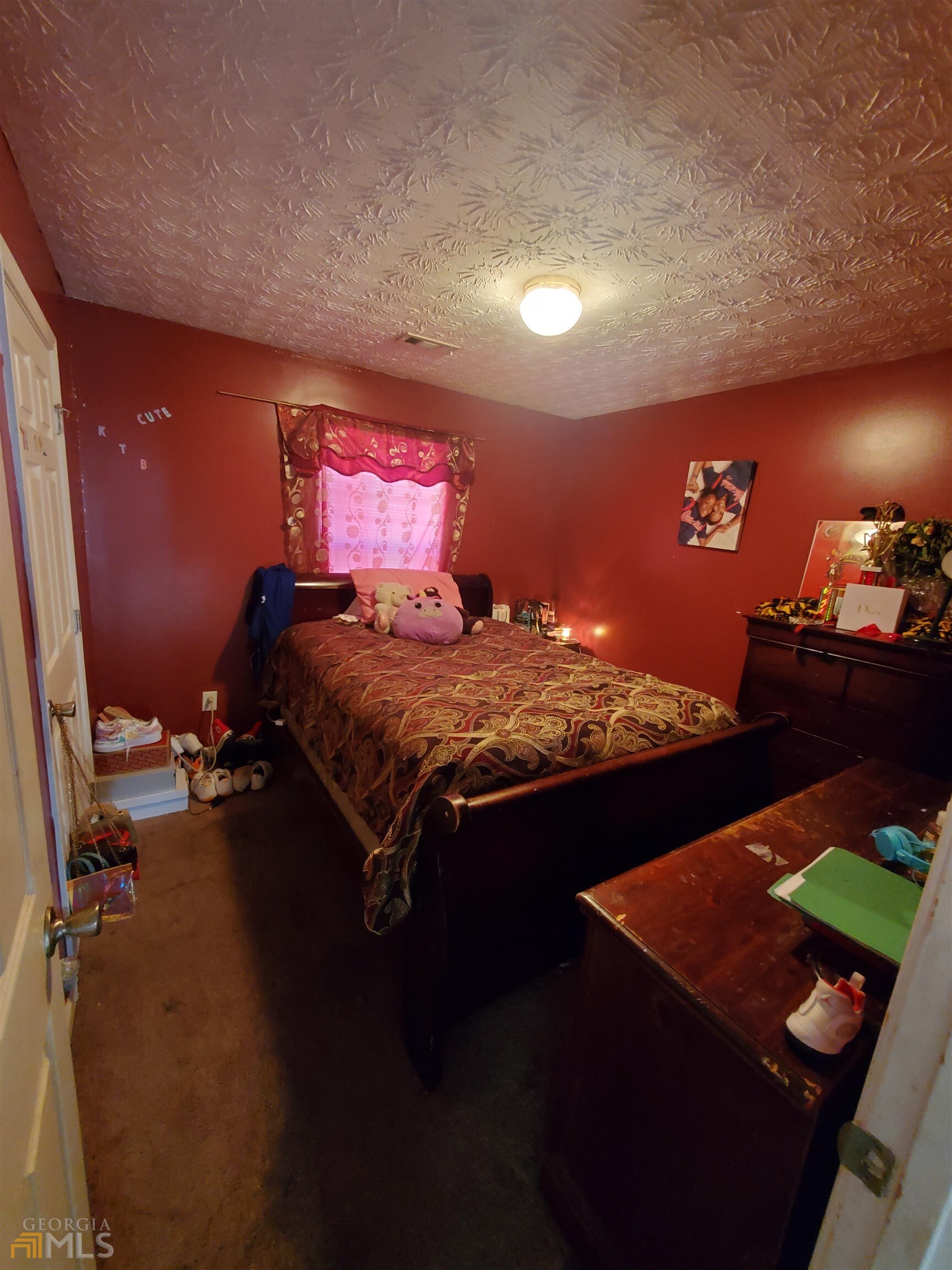 241 Apple Valley Road Property Photo 9
