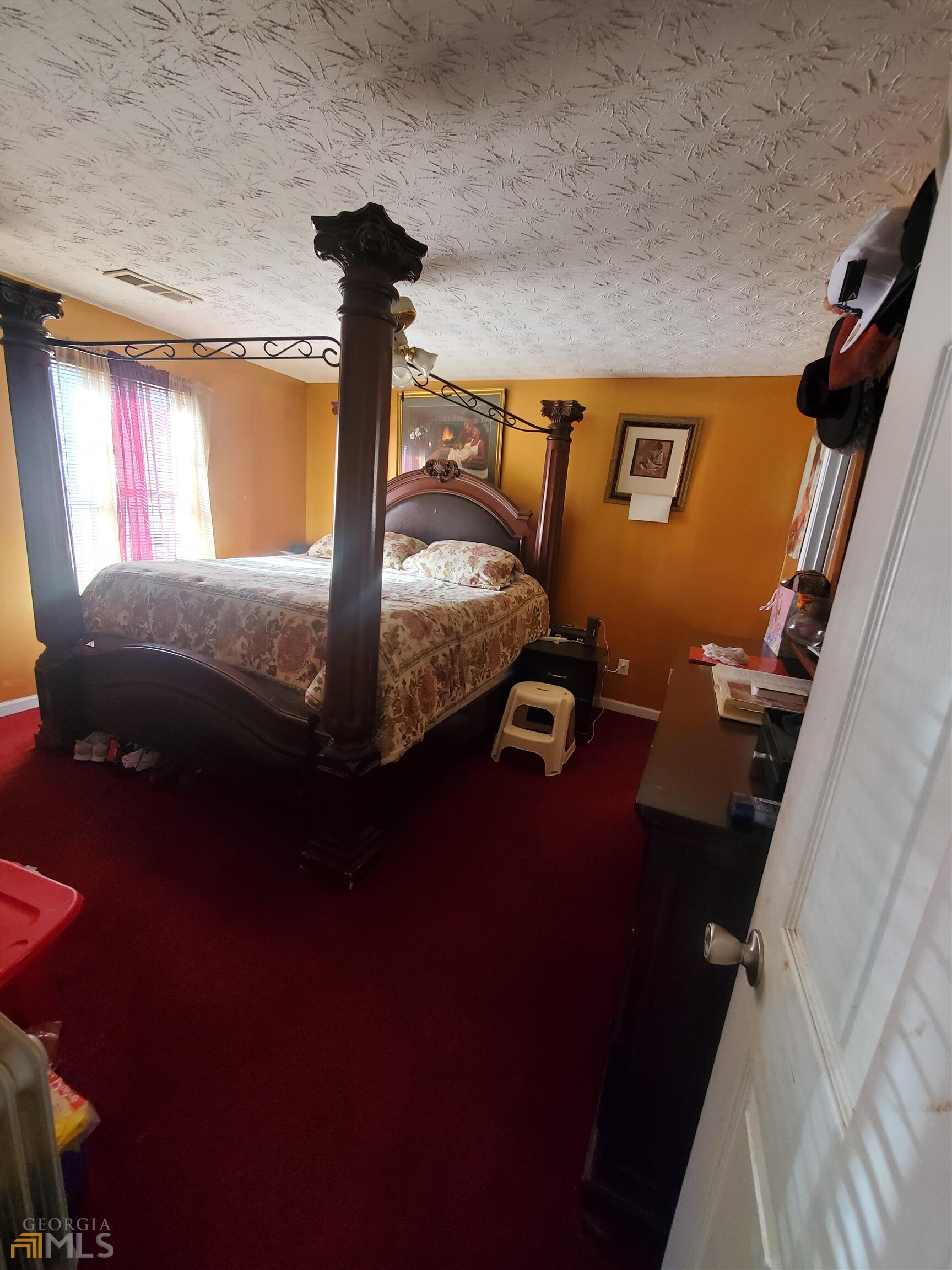 241 Apple Valley Road Property Photo 10