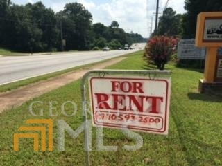 5107 Covington Highway Highway Property Photo 1