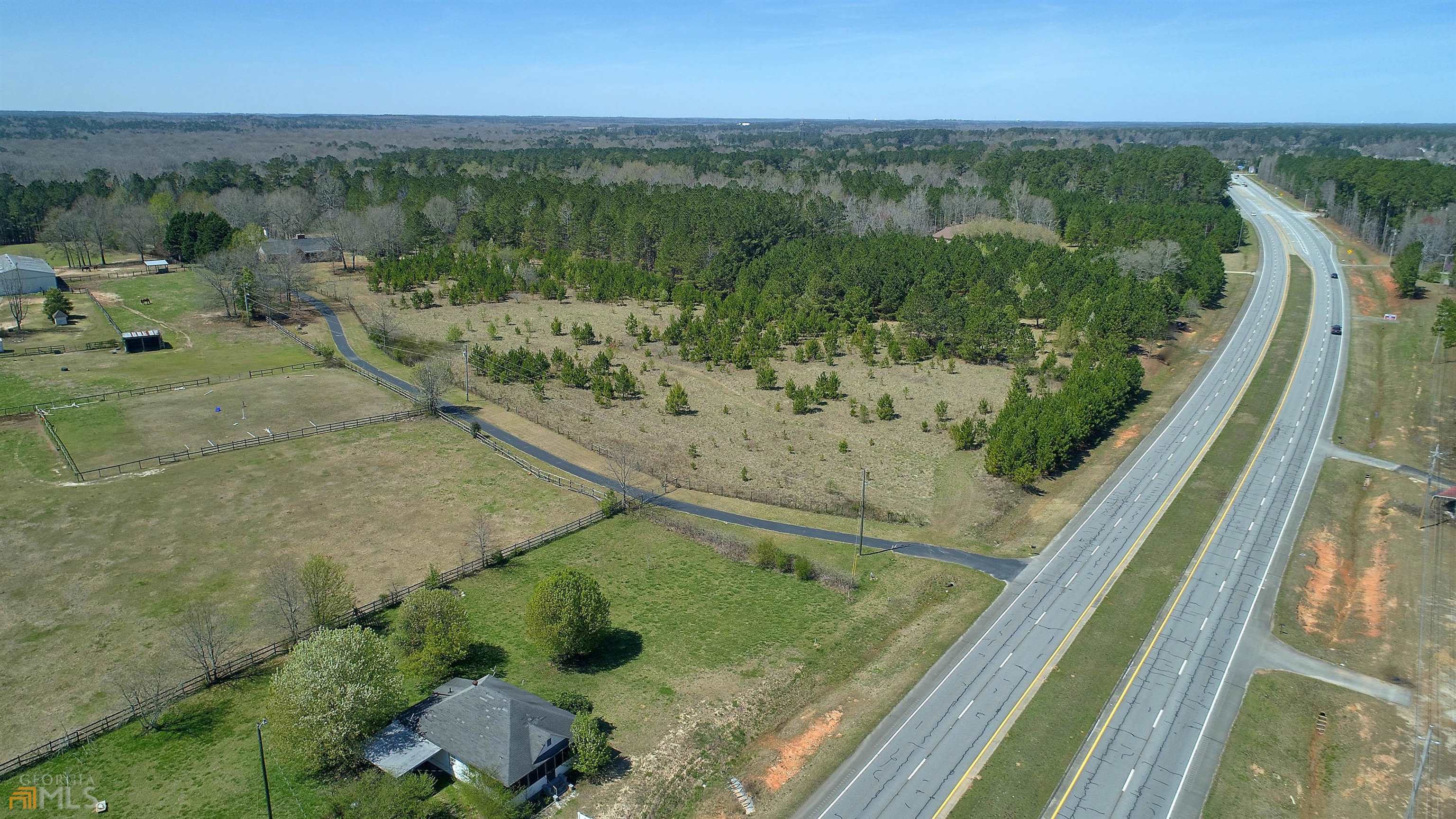 1493 Highway 74 Property Photo 5