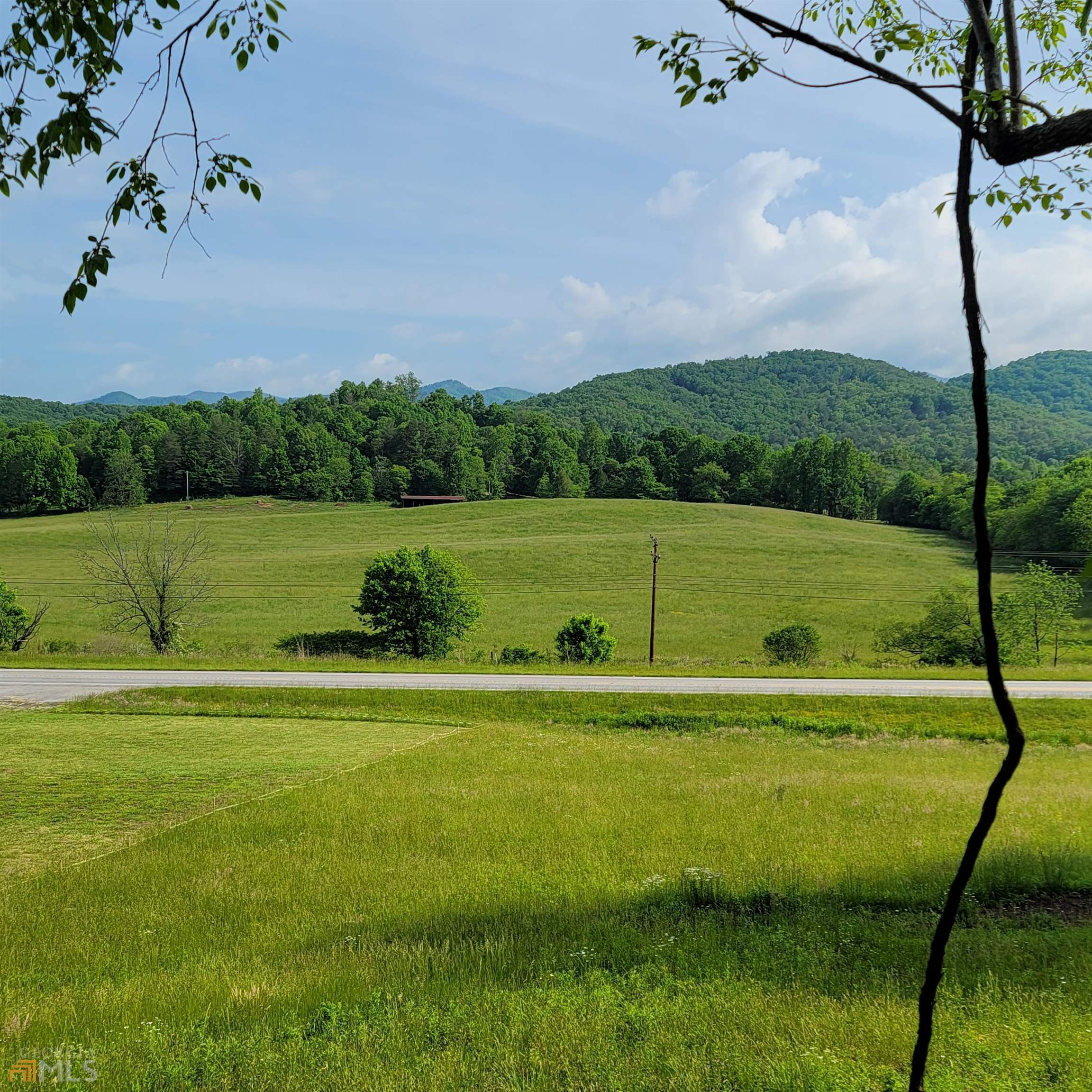 4 Oak Forest Acres Property Photo 3