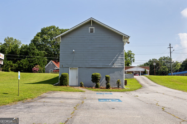 1852 Washington Road Property Photo 18