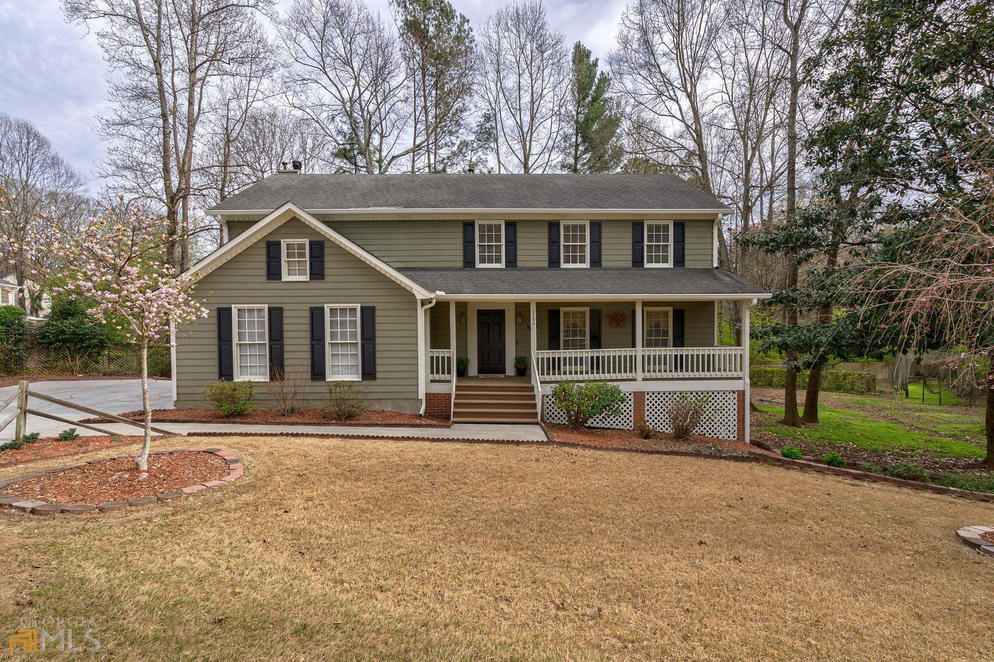 1700 Summit View Way Property Photo 1