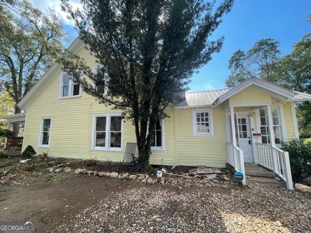 345 N Oliver Street Property Photo 3
