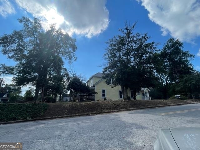345 N Oliver Street Property Photo 6