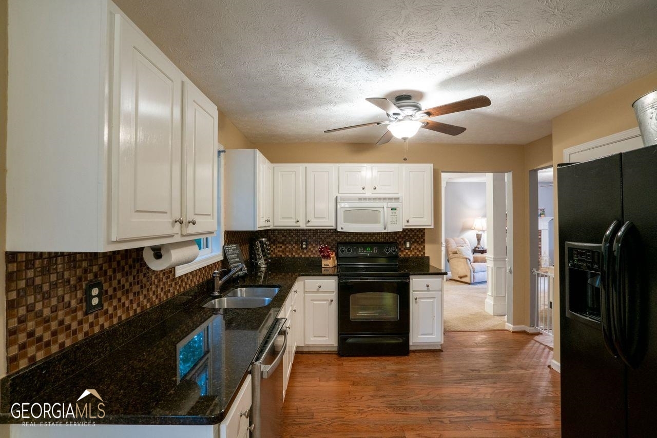 6435 Taylor Creek Court Property Photo 14