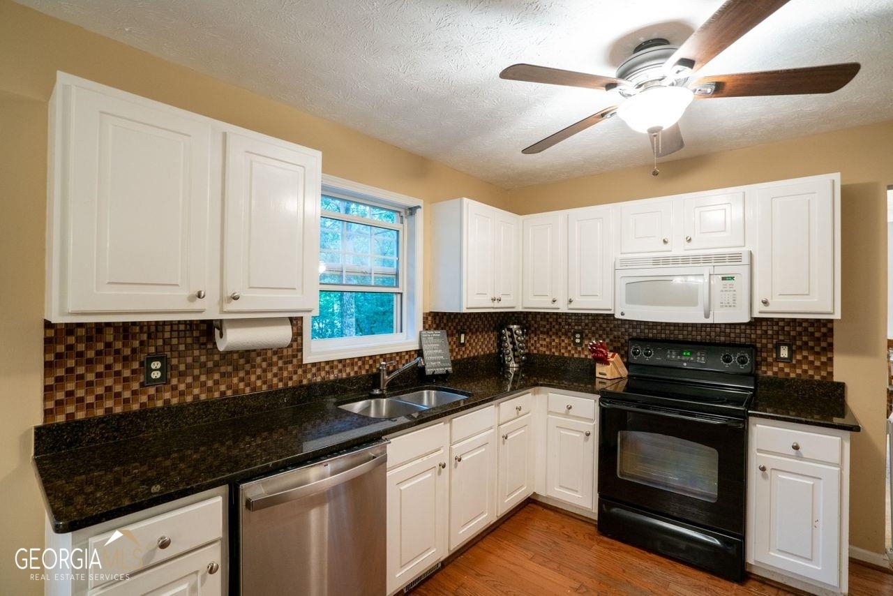 6435 Taylor Creek Court Property Photo 21