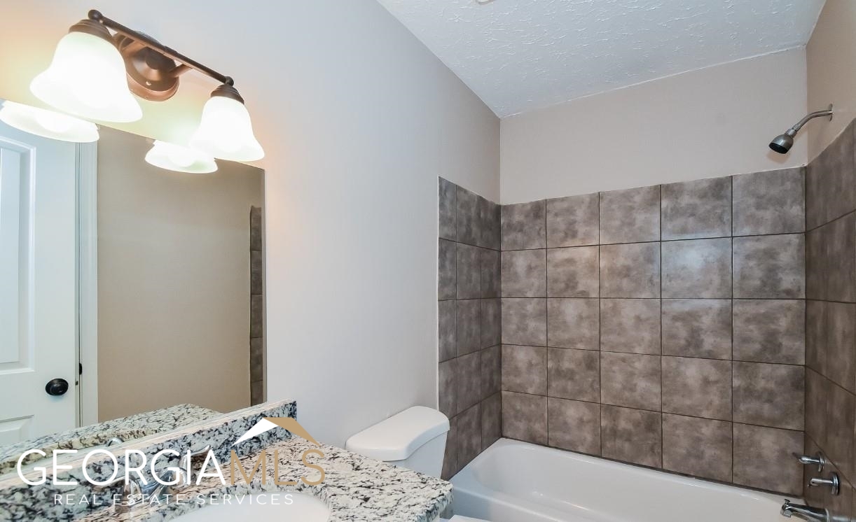 2255 Hunt Road Property Photo 13
