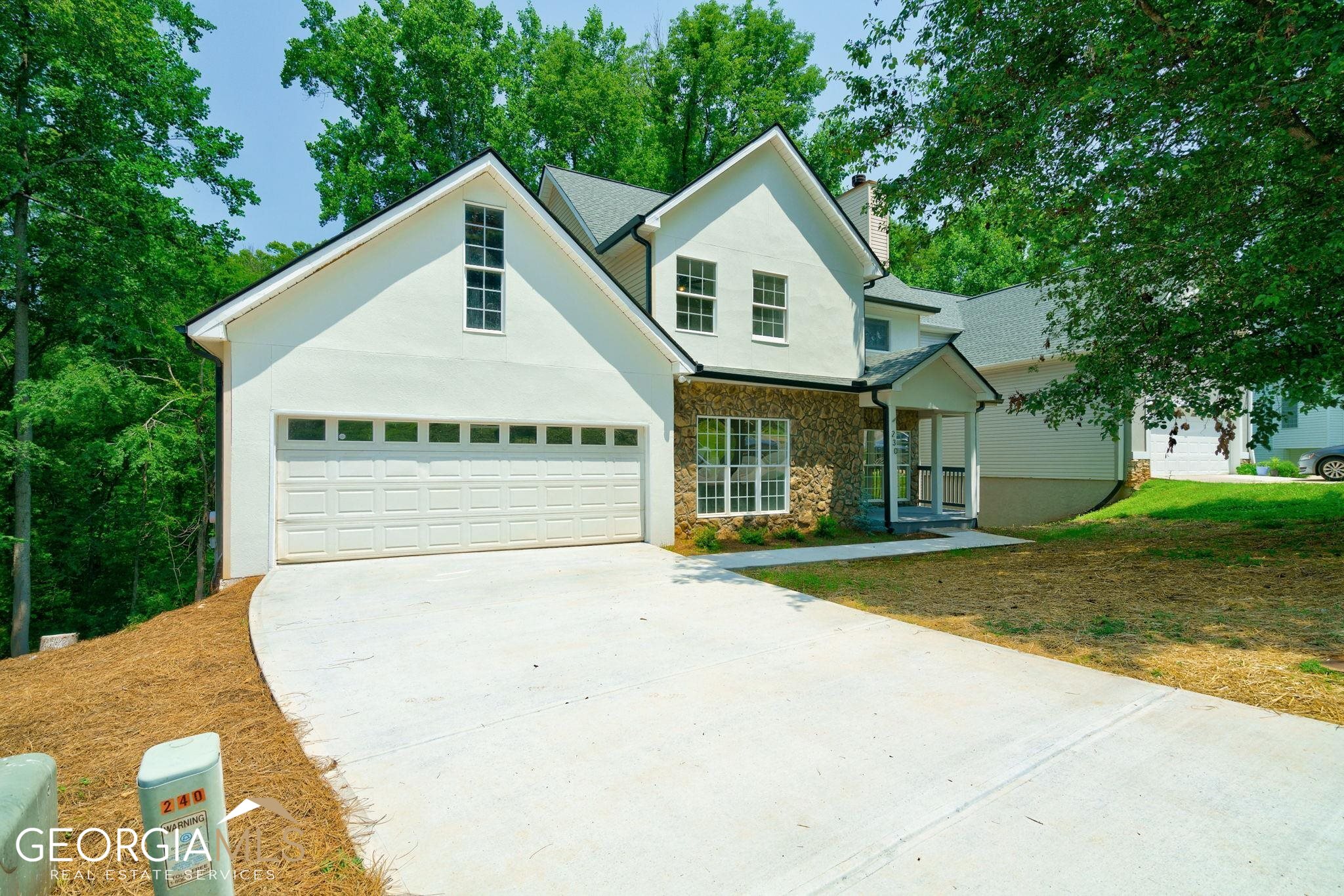 230 Tremont Circle Property Photo 1