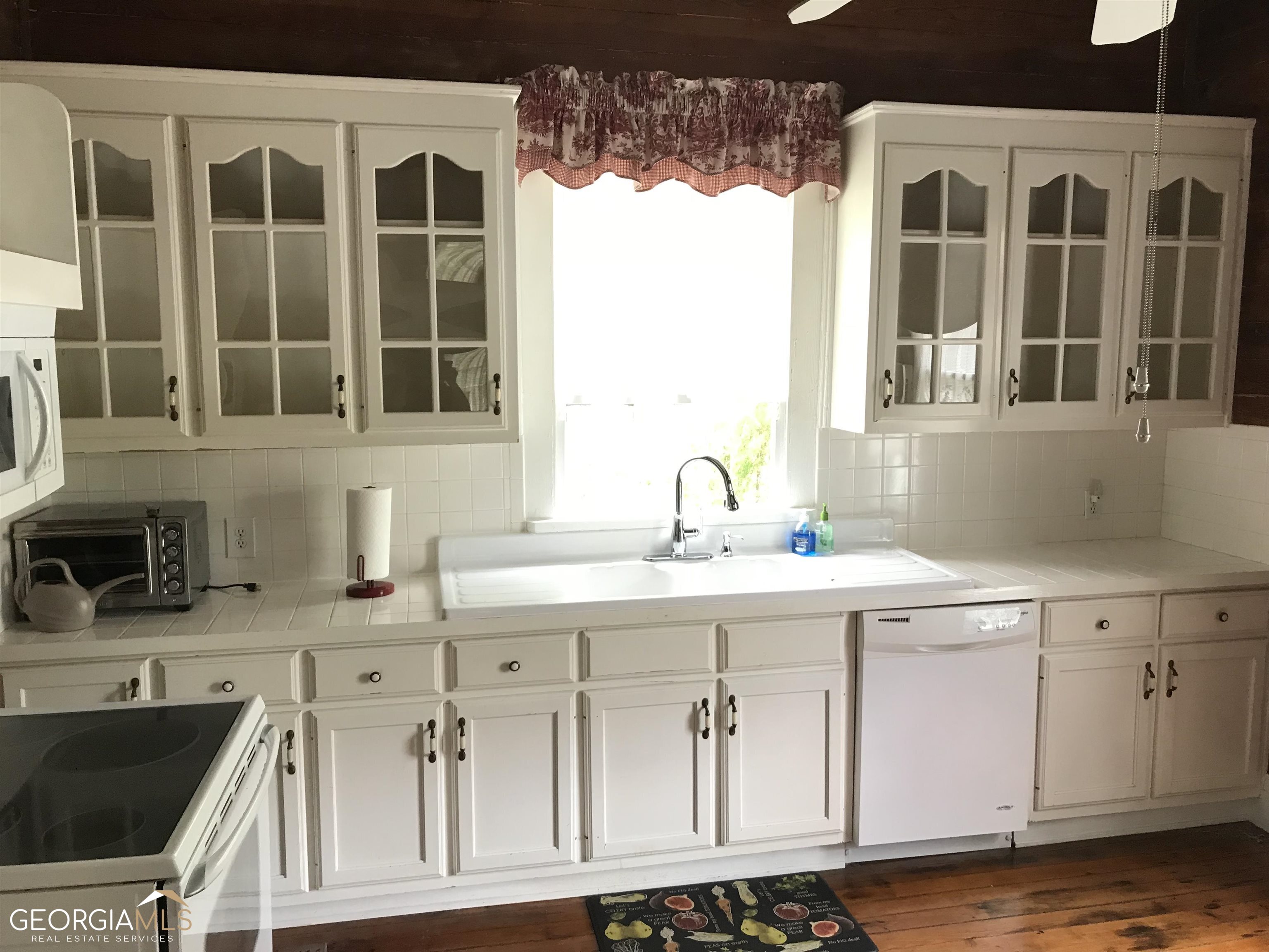 46 Homer Street Property Photo 33
