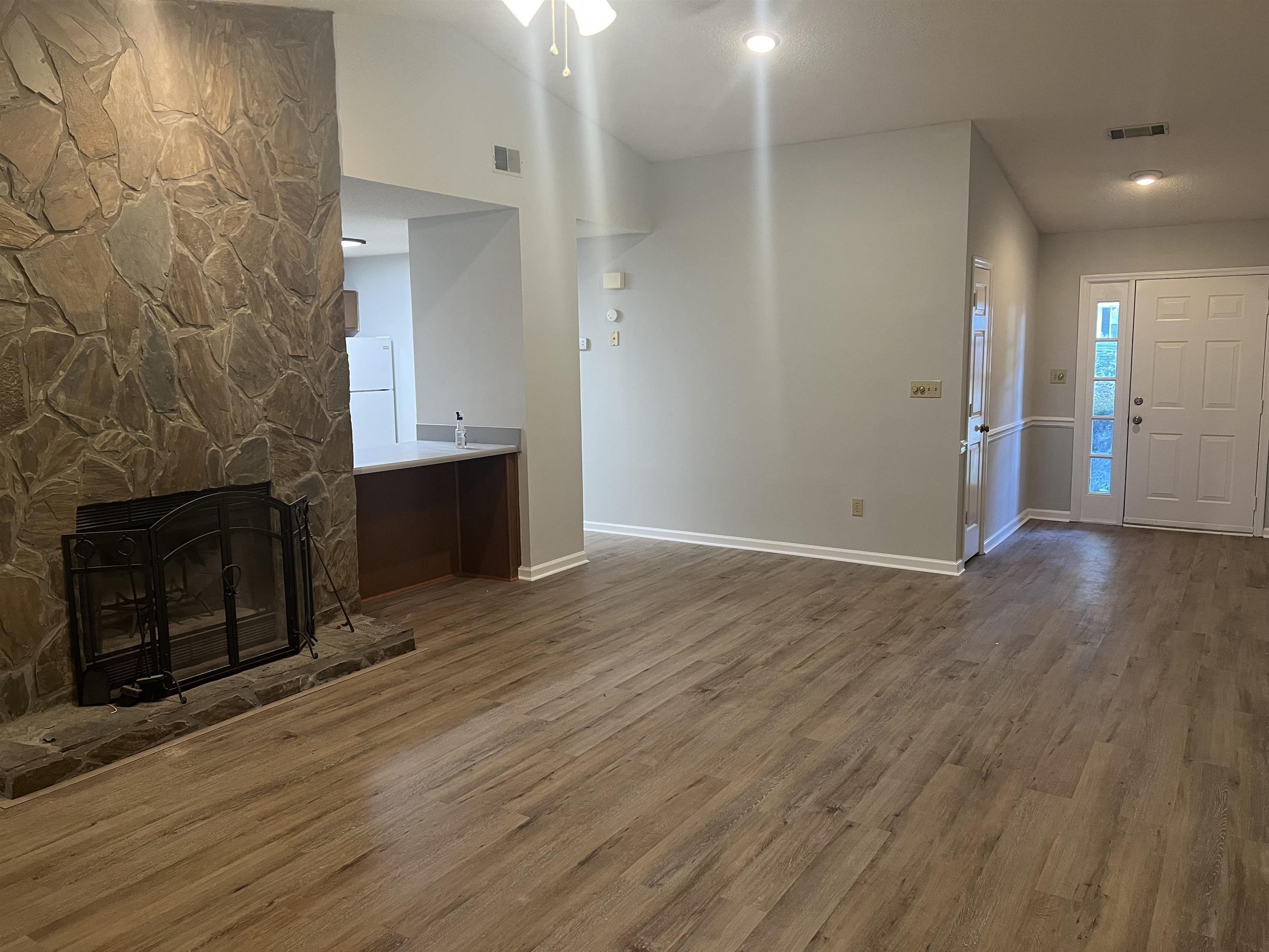 341 Somerset Drive Property Photo 2