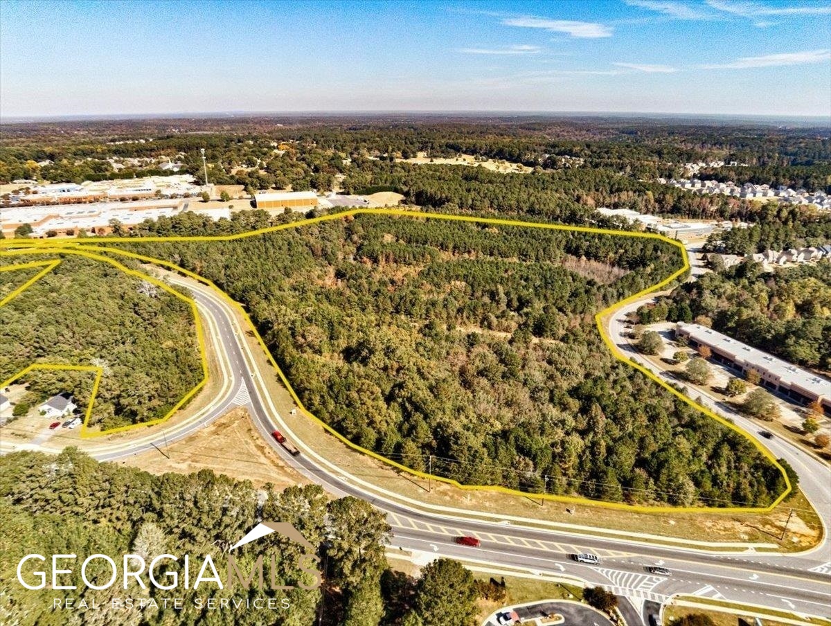 491 Highway 81 E Property Photo 2