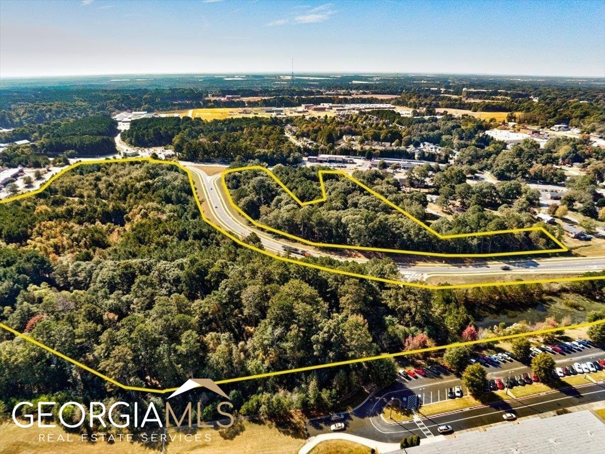 491 Highway 81 E Property Photo 3
