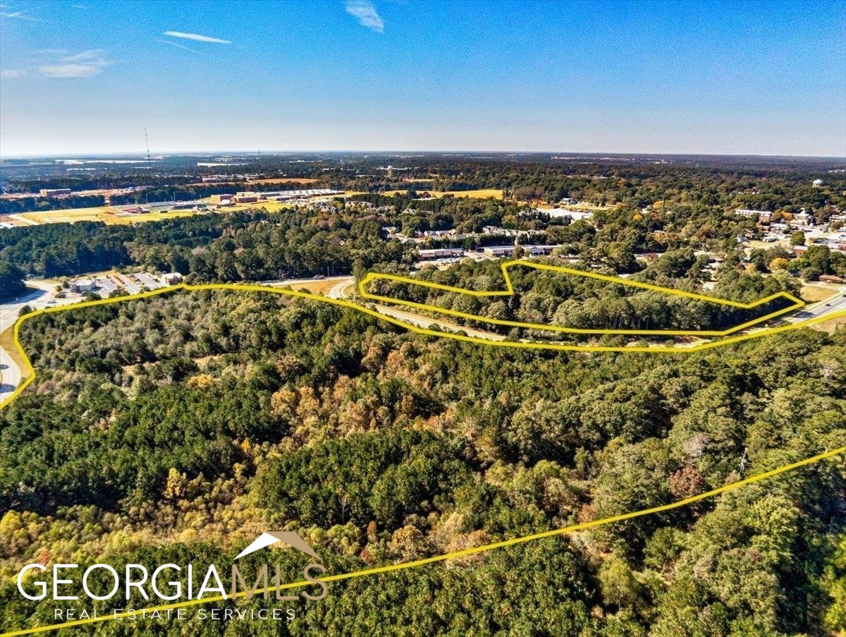 491 Highway 81 E Property Photo 4