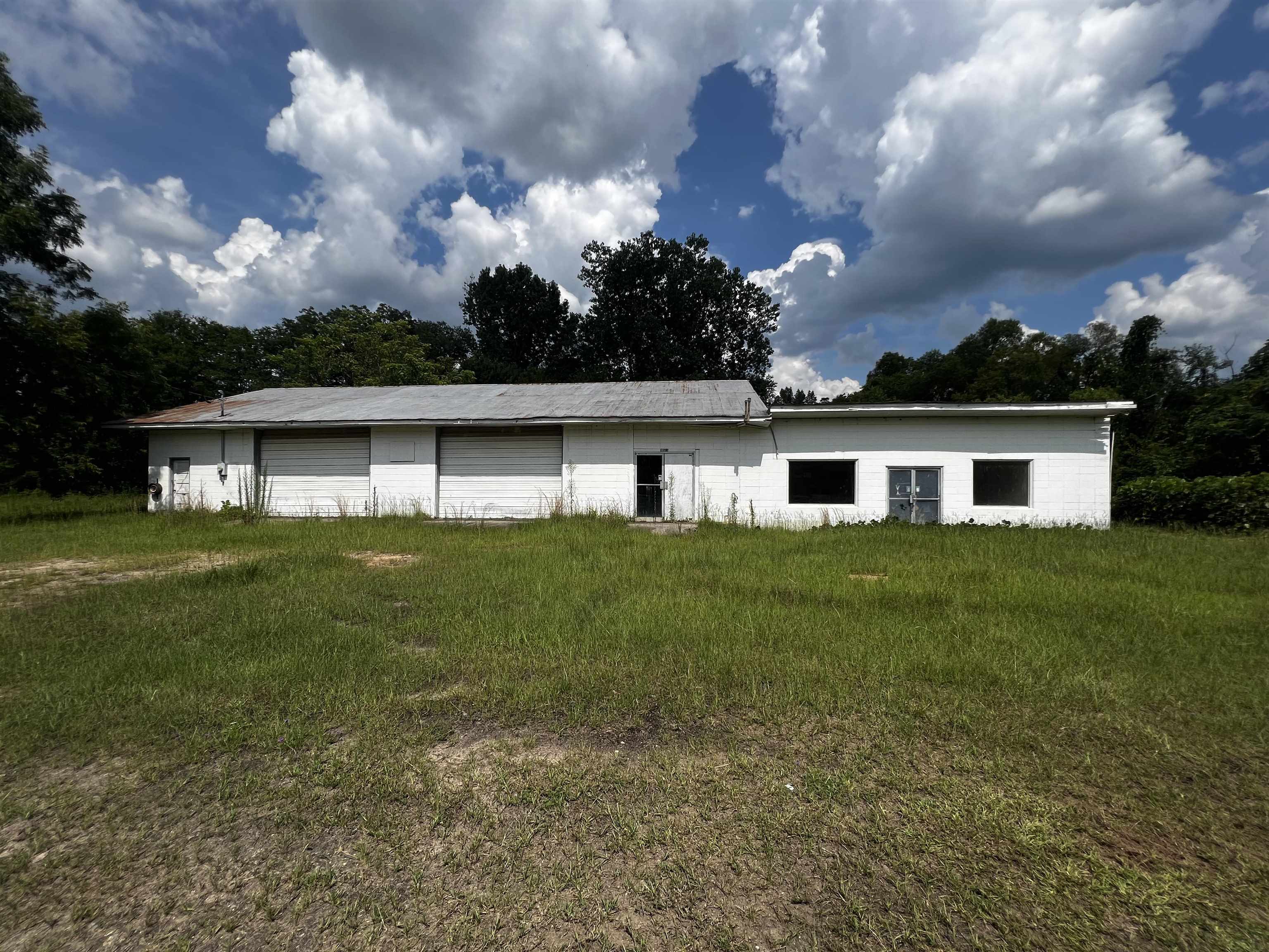 183 Main Street Property Photo 1