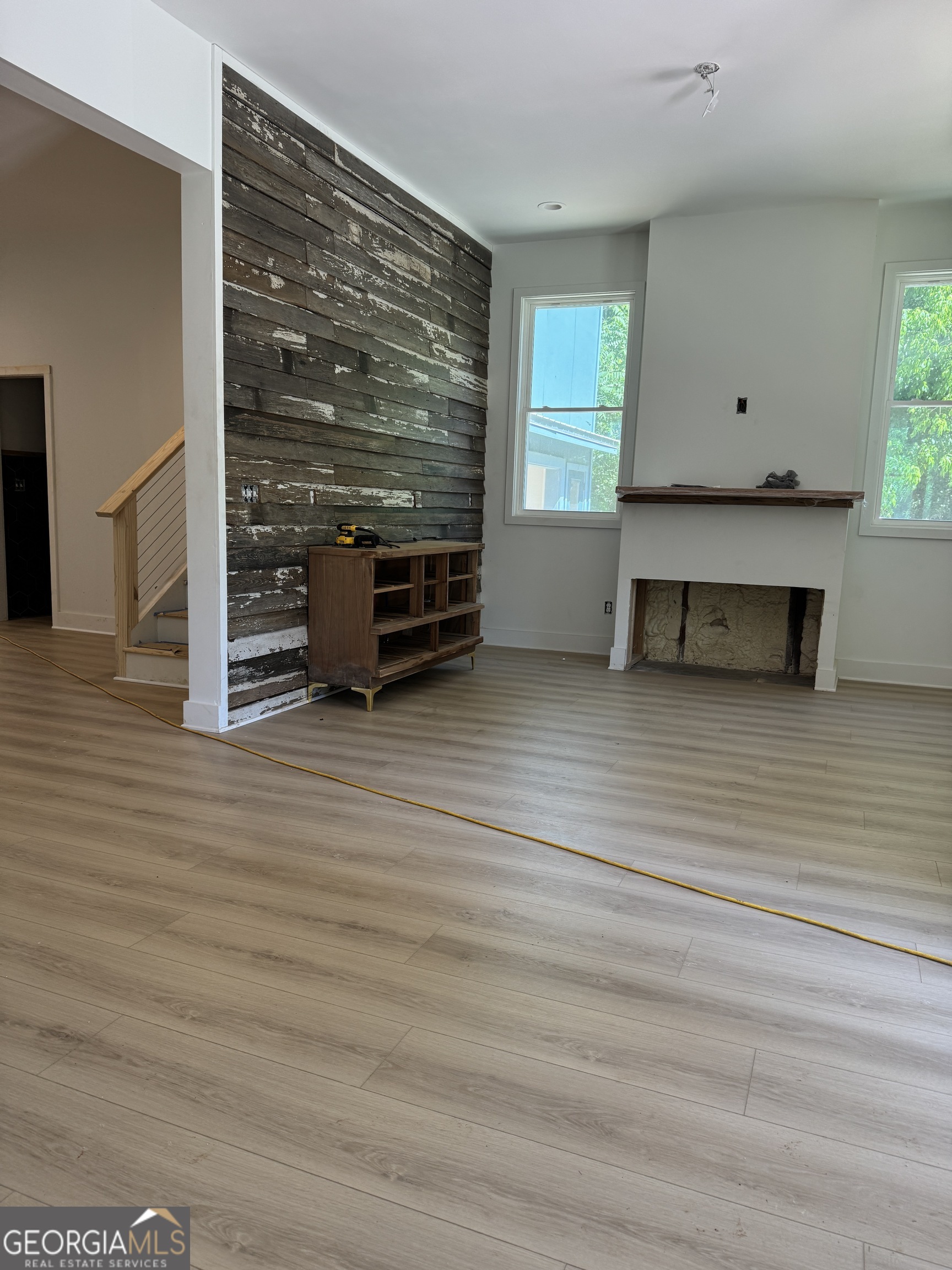 198 Flint Street Property Photo 3