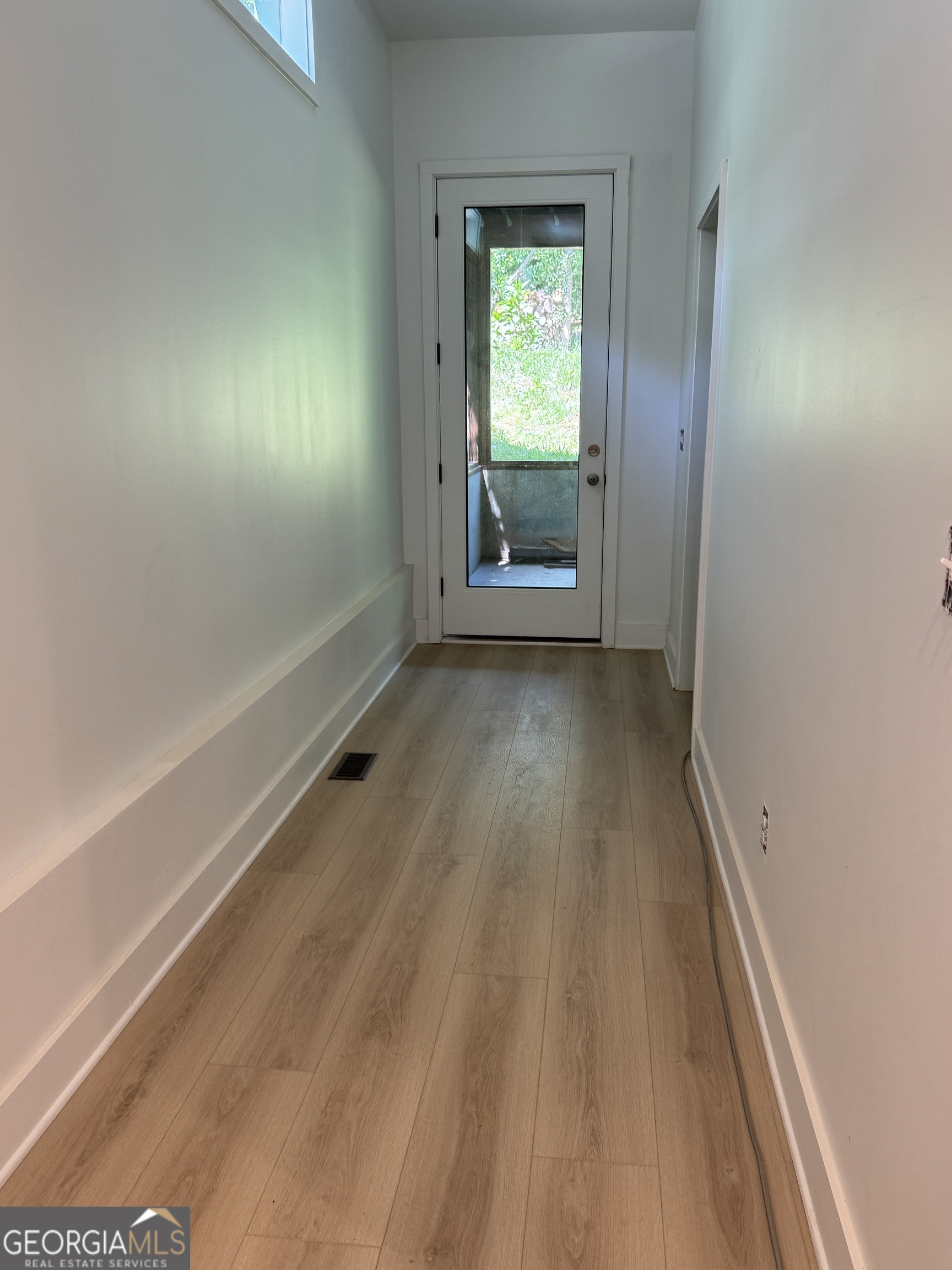 198 Flint Street Property Photo 11