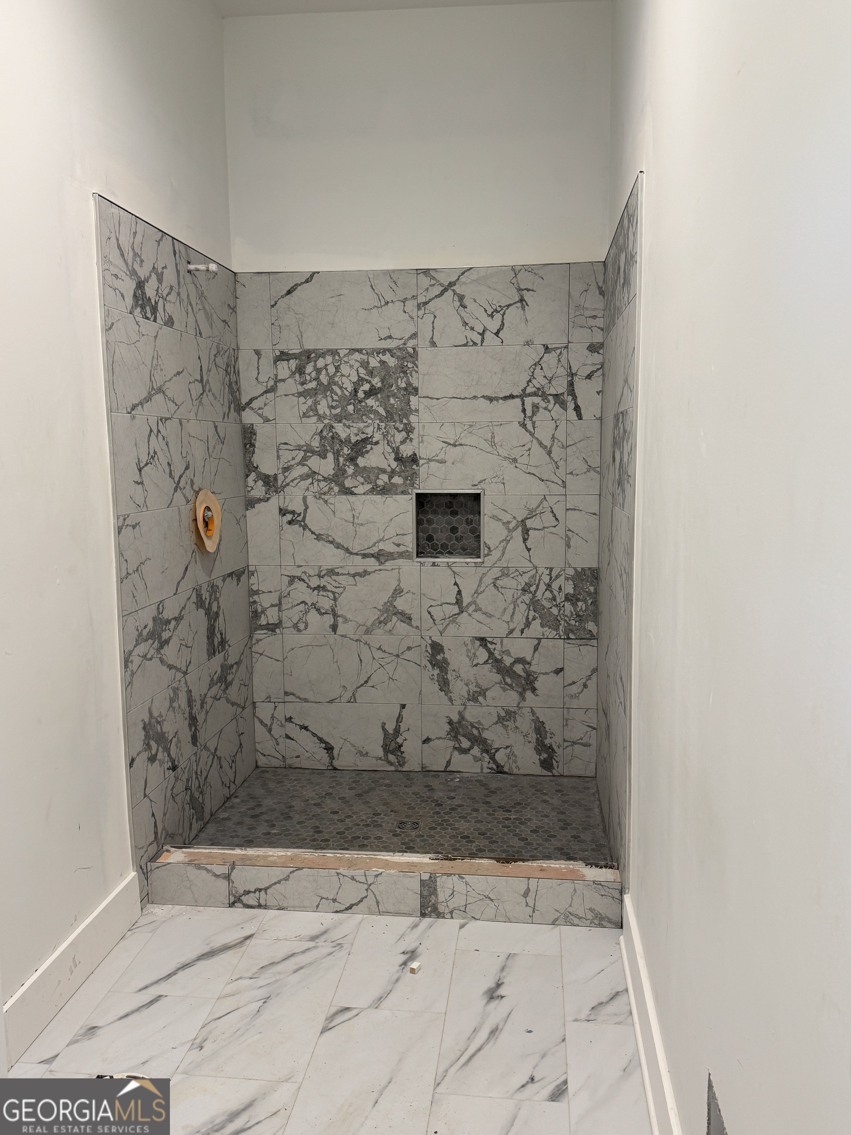 198 Flint Street Property Photo 12