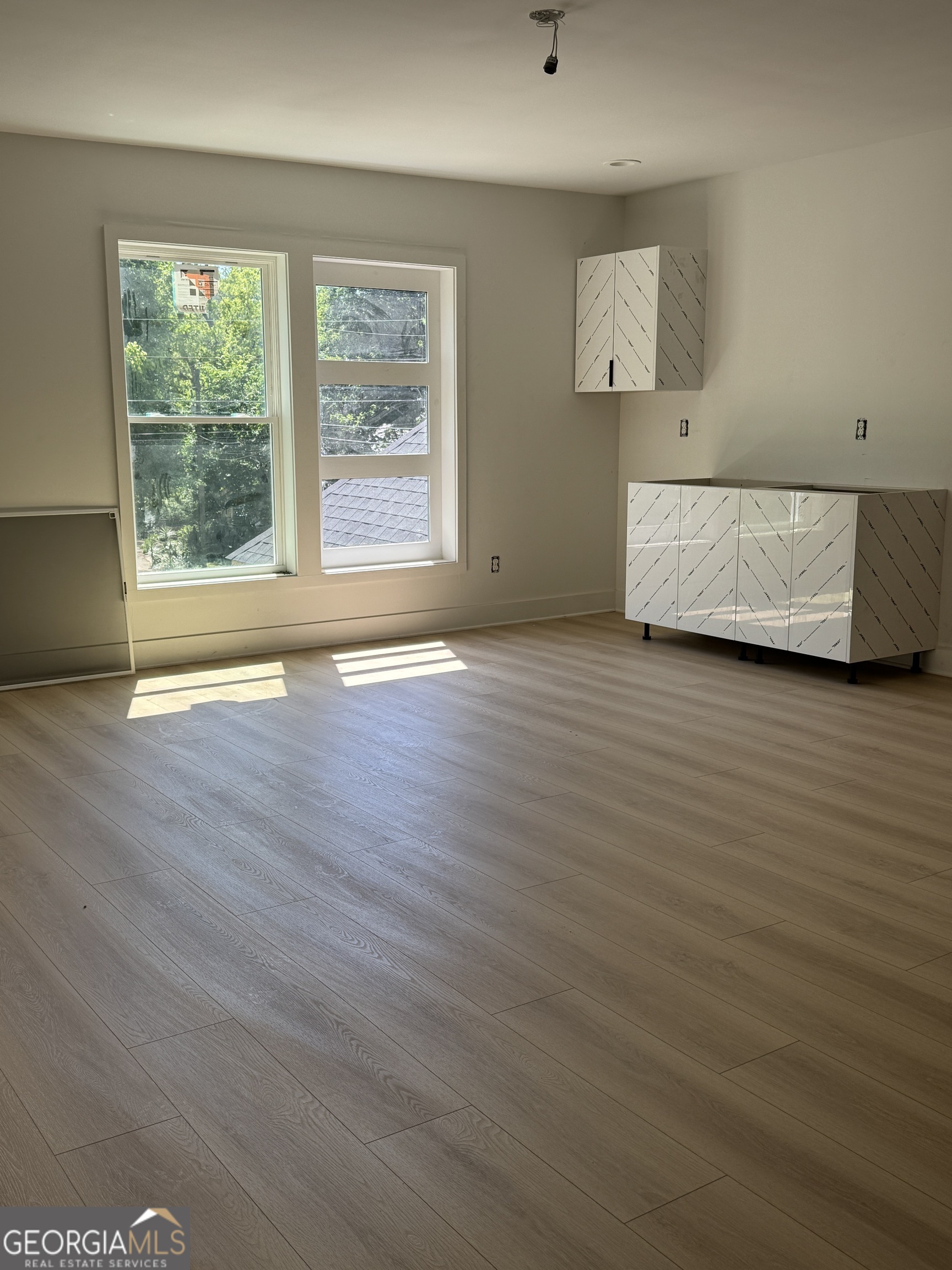 198 Flint Street Property Photo 14