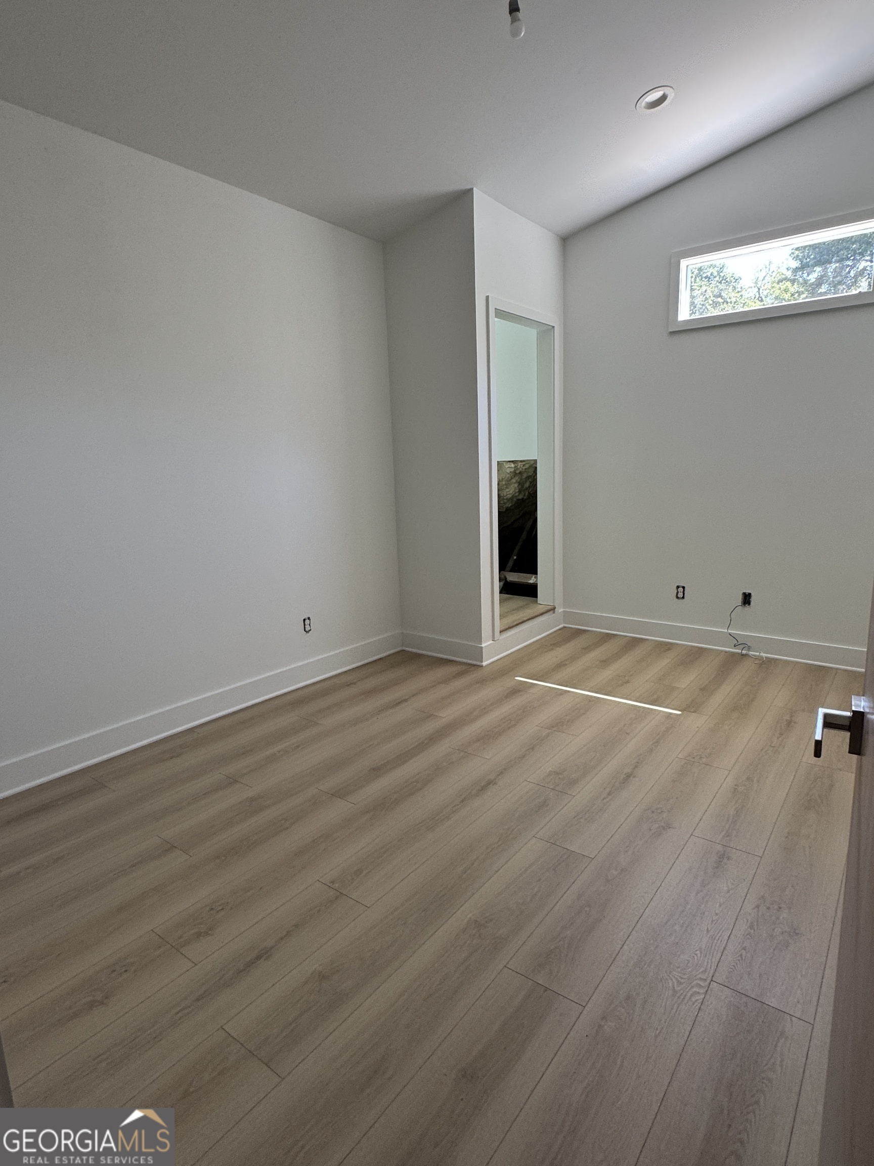 198 Flint Street Property Photo 18