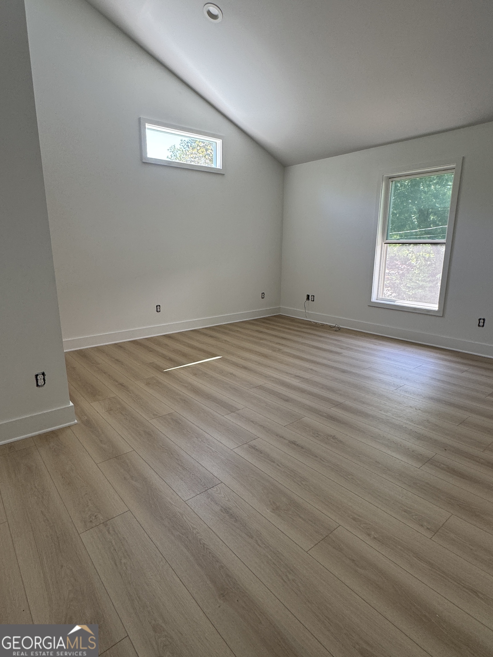 198 Flint Street Property Photo 19