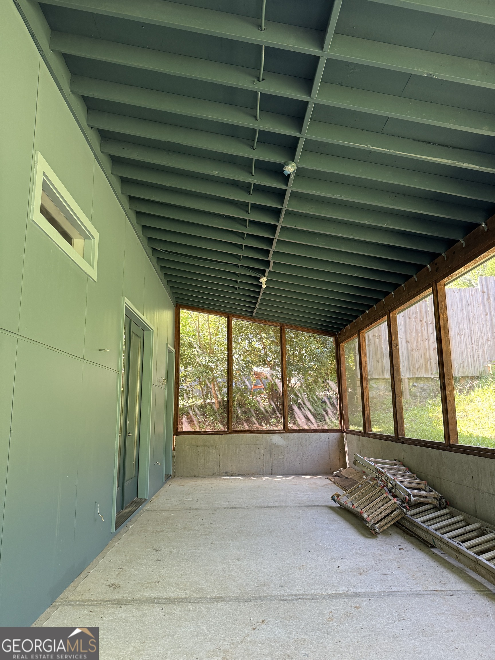 198 Flint Street Property Photo 24