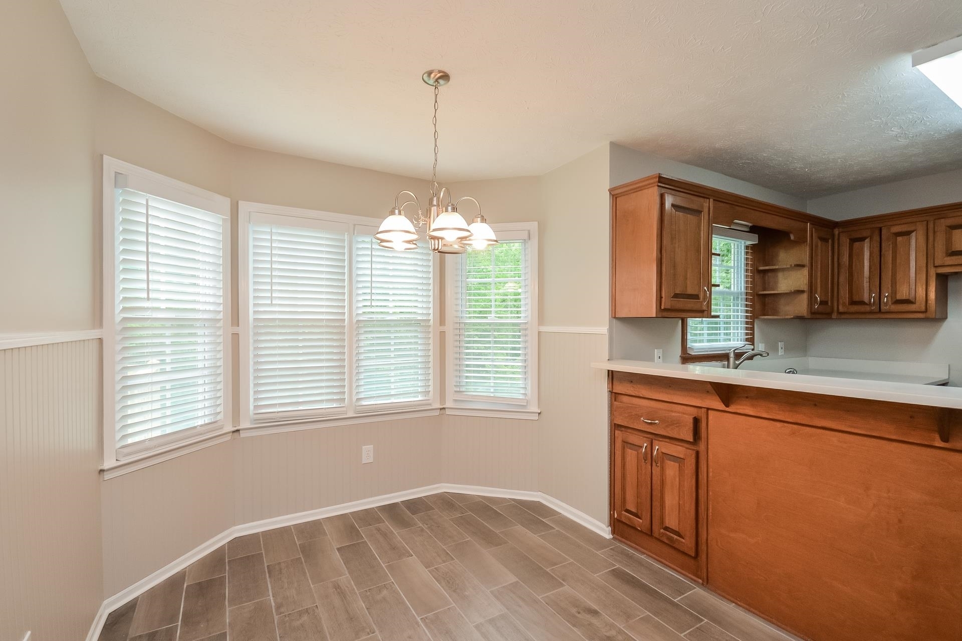 1600 Summit Point Property Photo 8