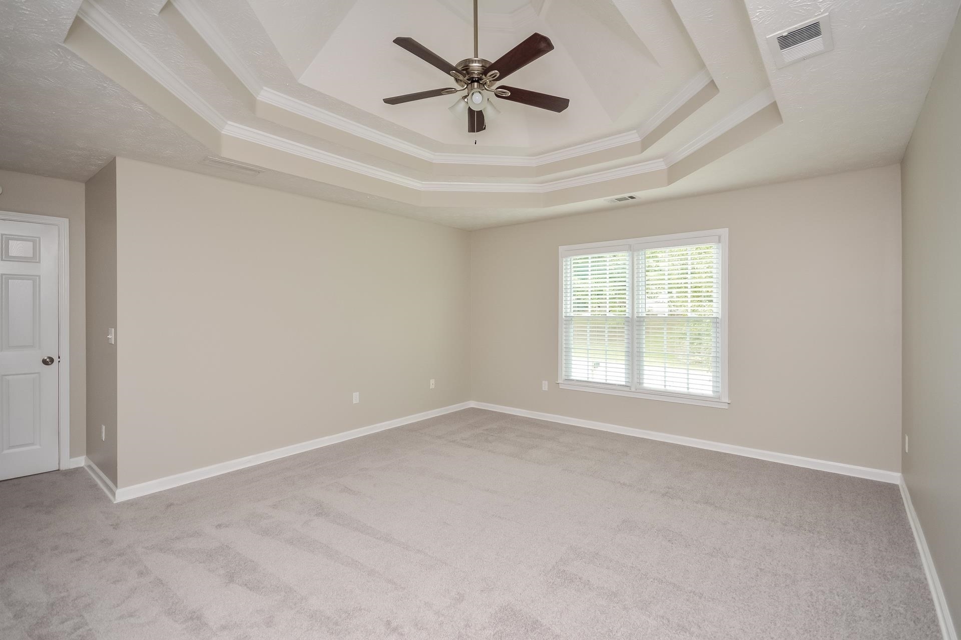 1600 Summit Point Property Photo 11