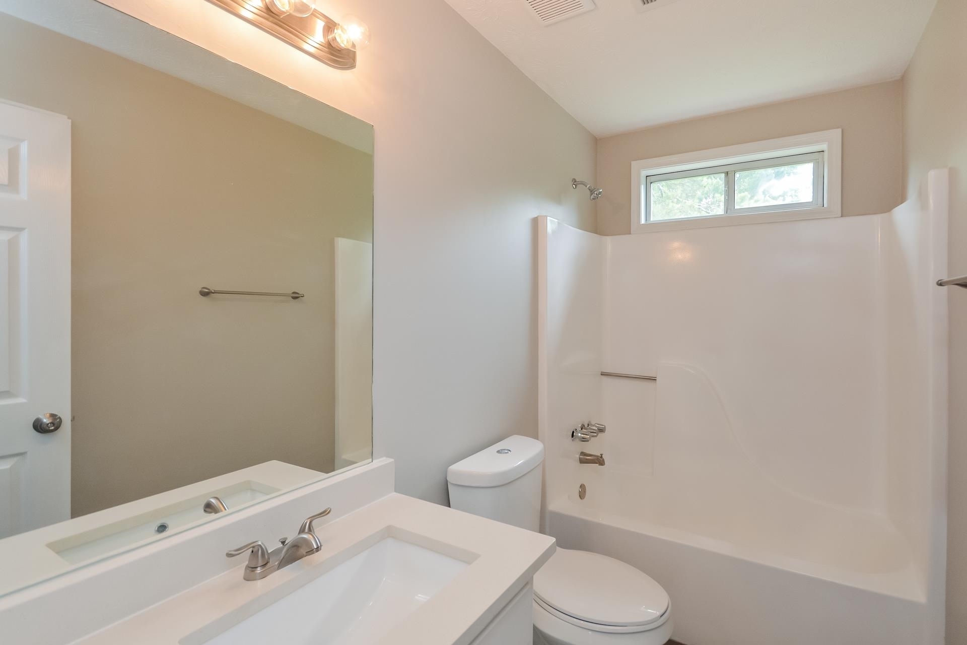 1600 Summit Point Property Photo 17