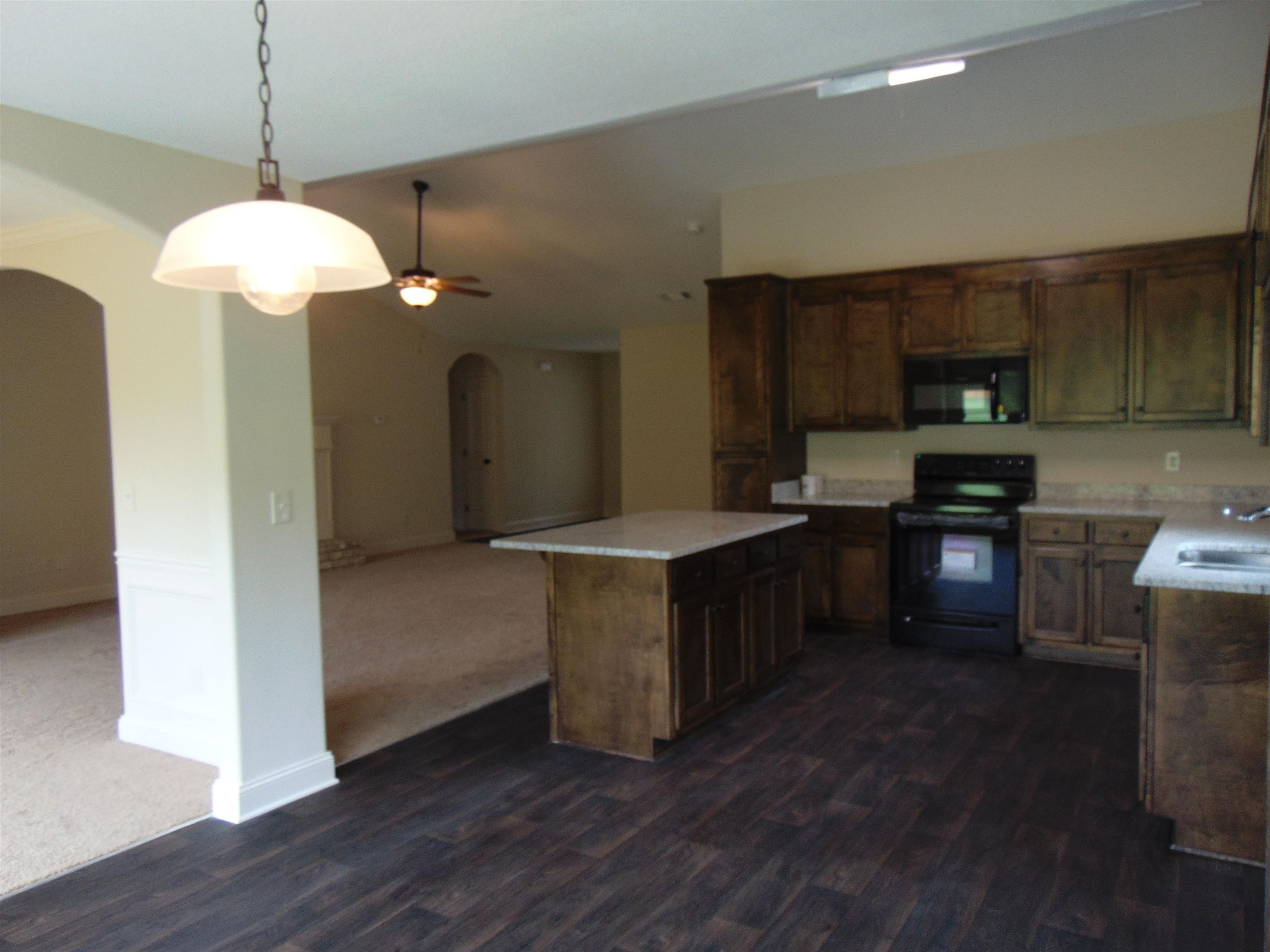 185 Meagan Street # 82 Property Photo 9