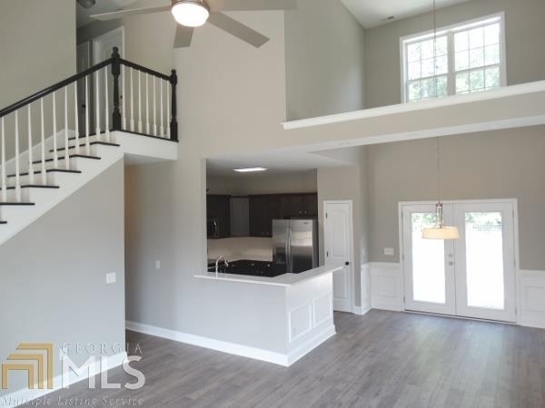 109 Garden Walk Property Photo 3