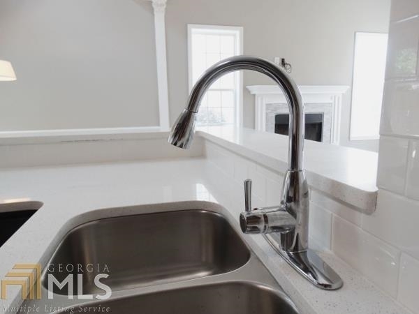 109 Garden Walk Property Photo 5